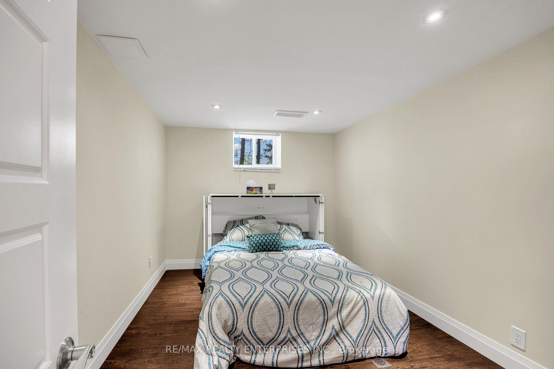 Photo 45 of 1441 Petrie Way, Mississauga, Clarkson — HOMEH