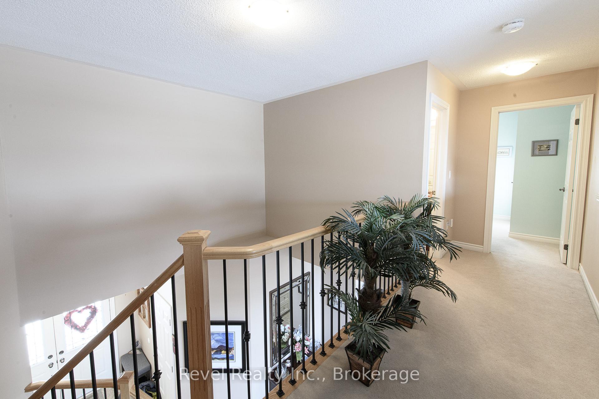 Photo 18 of 20 Marine View Drive, Collingwood — HOMEH