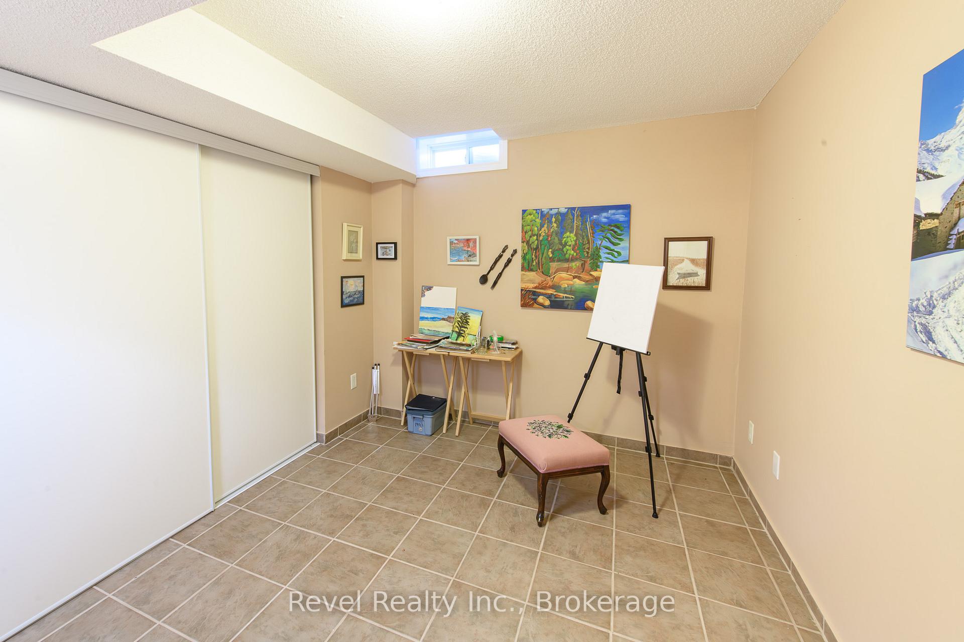 Photo 26 of 20 Marine View Drive, Collingwood — HOMEH