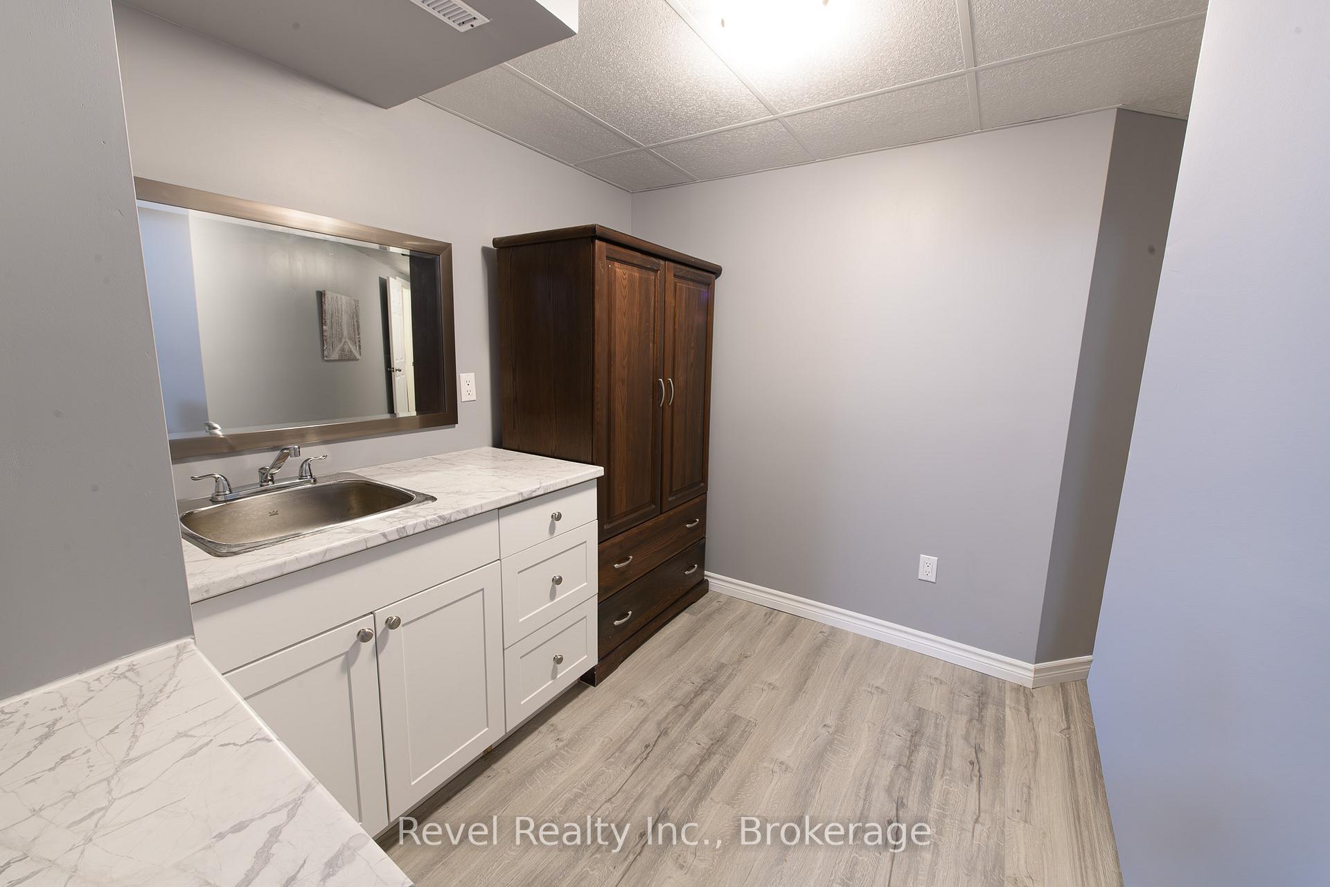 Photo 27 of 20 Marine View Drive, Collingwood — HOMEH