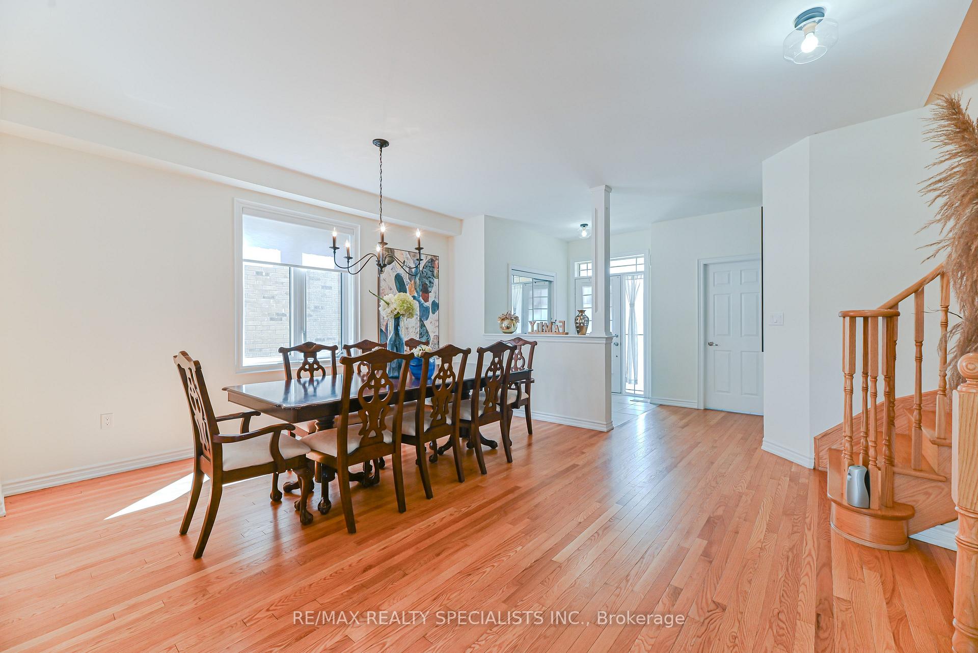 Photo 8 of 9 Academy Avenue, Wasaga Beach — HOMEH