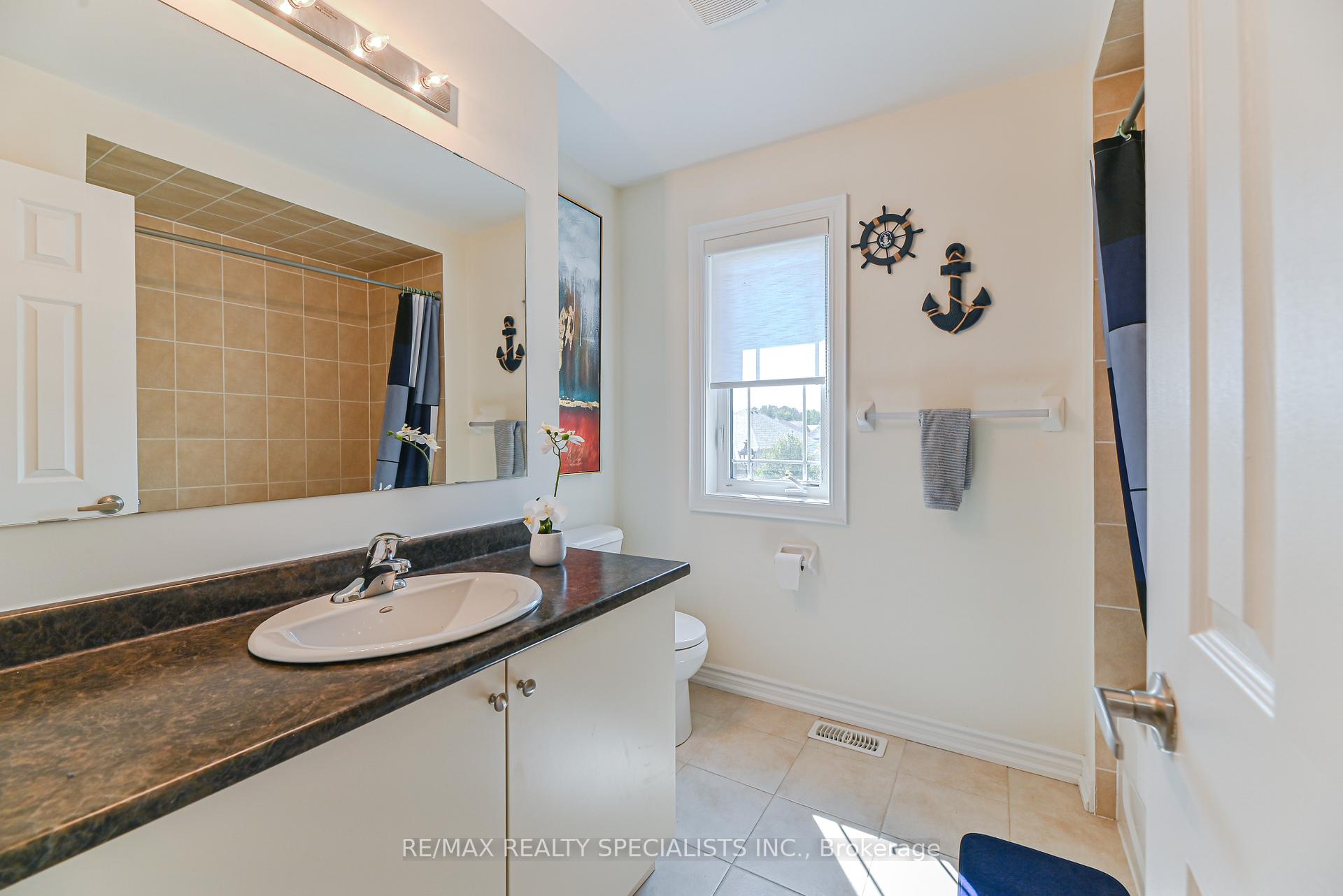 Photo 33 of 9 Academy Avenue, Wasaga Beach — HOMEH