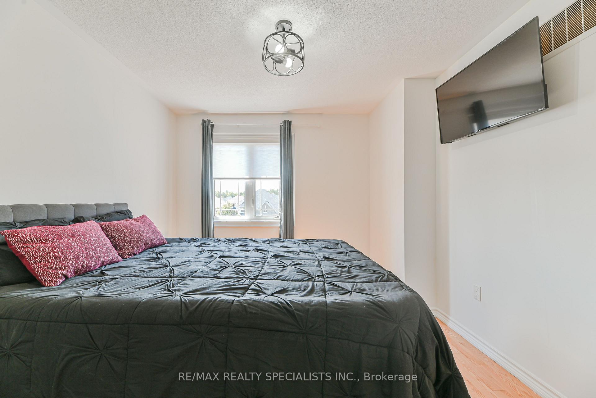 Photo 35 of 9 Academy Avenue, Wasaga Beach — HOMEH