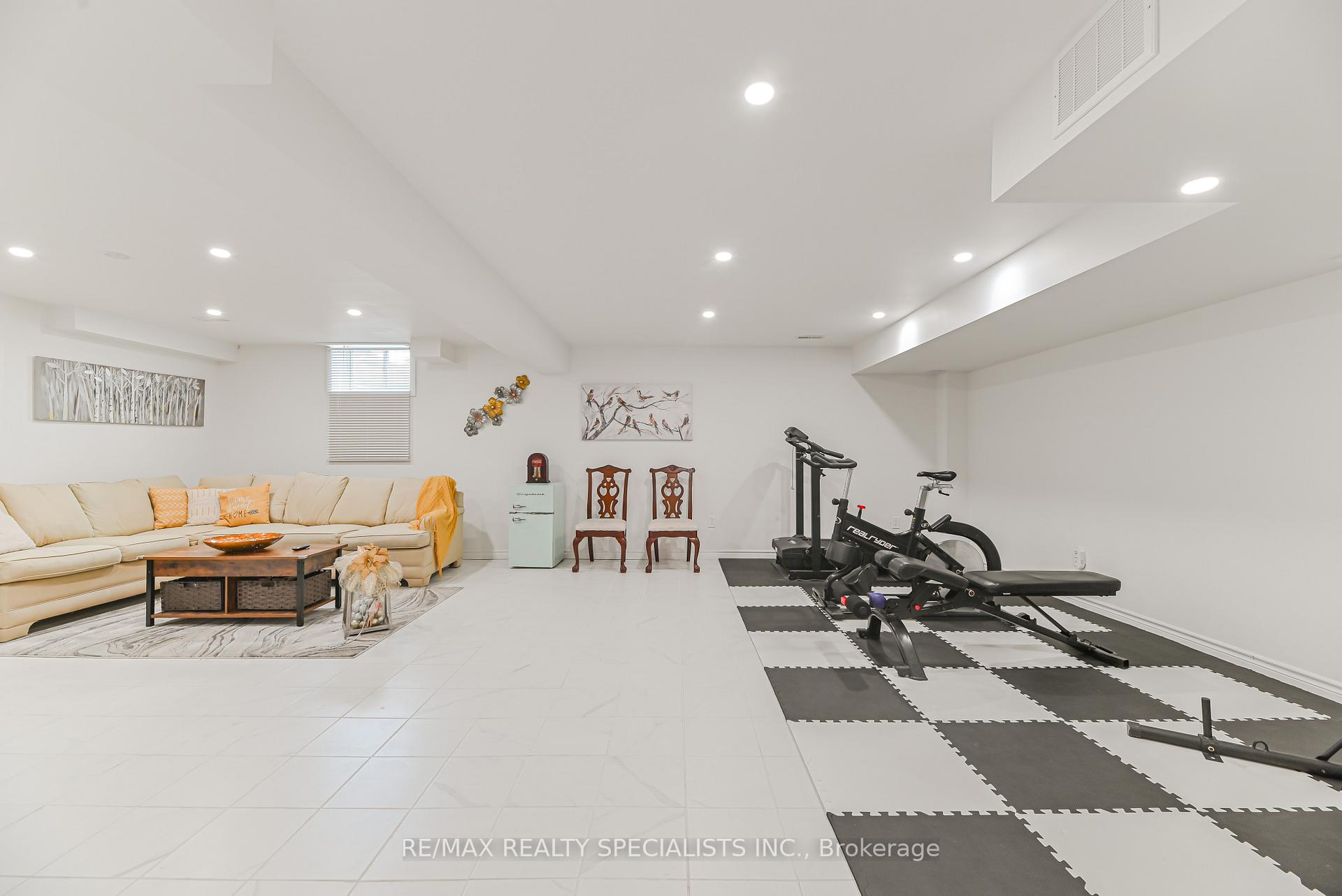 Photo 47 of 9 Academy Avenue, Wasaga Beach — HOMEH