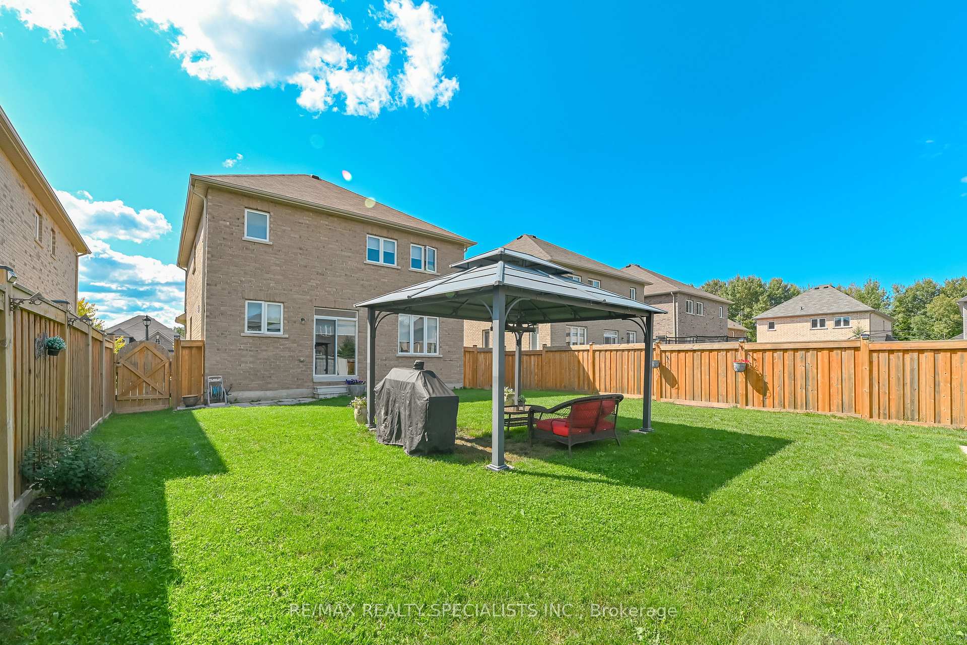 Photo 49 of 9 Academy Avenue, Wasaga Beach — HOMEH