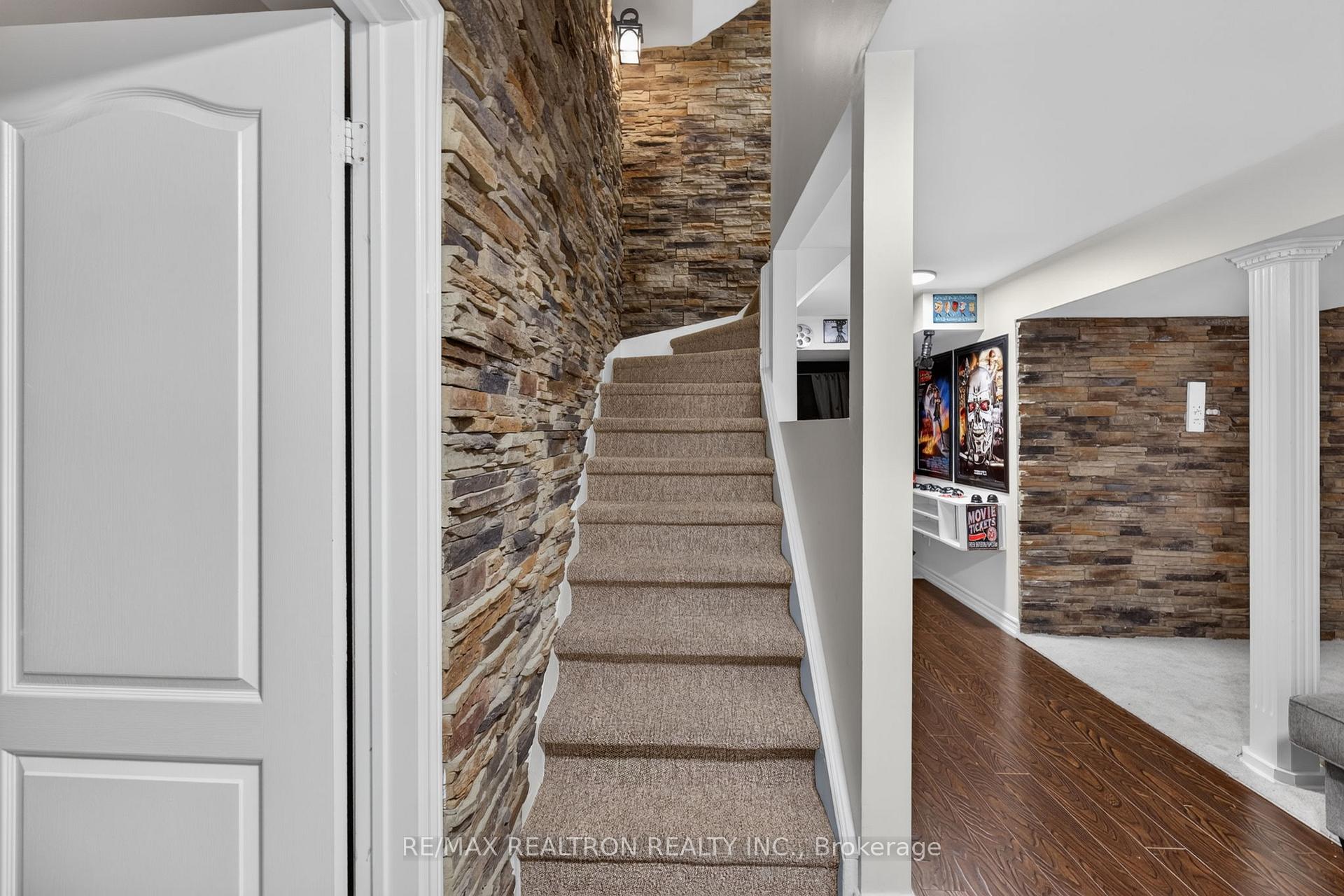 Photo 8 of 49 Meekings Drive, Ajax, Central West — HOMEH