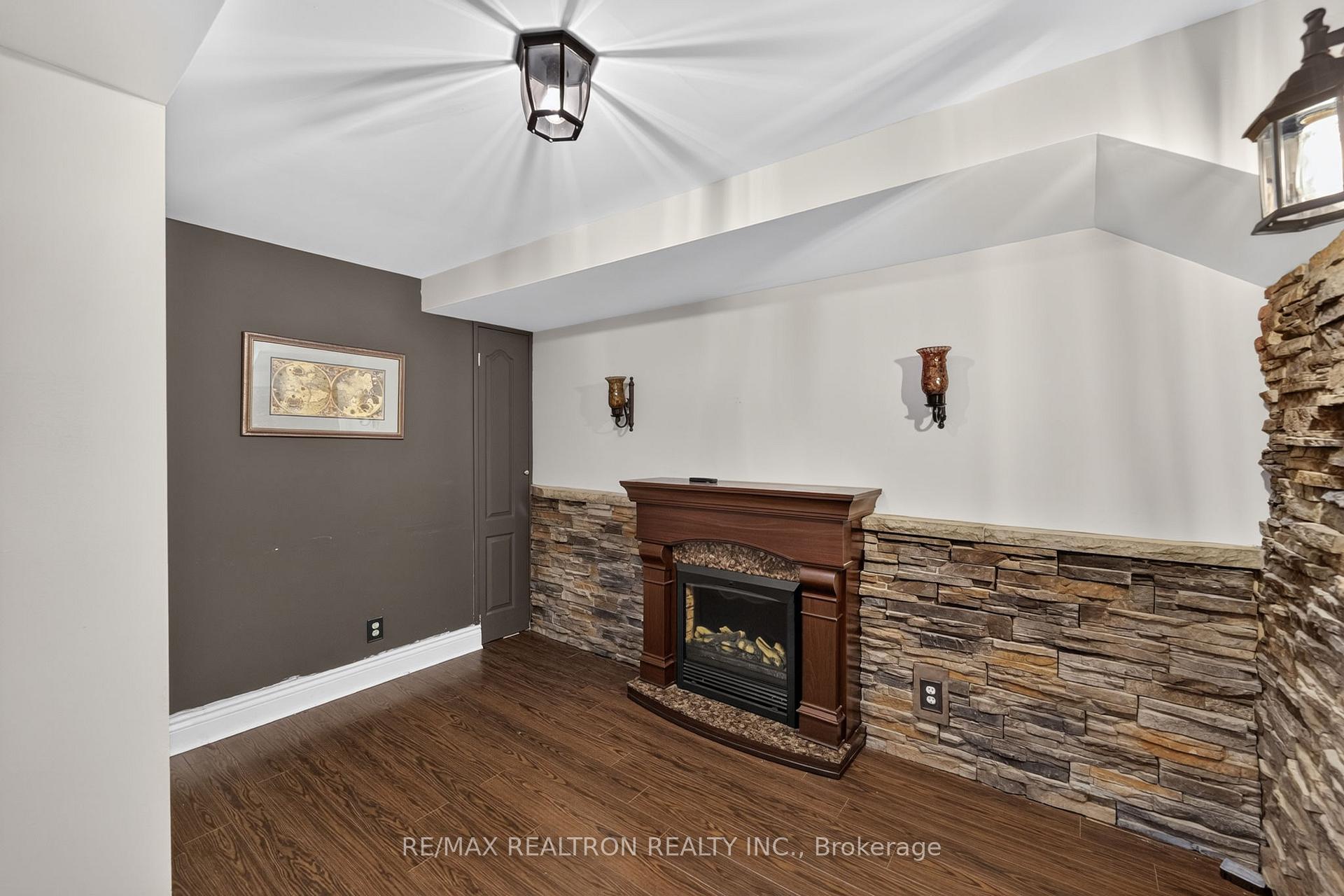 Photo 12 of 49 Meekings Drive, Ajax, Central West — HOMEH