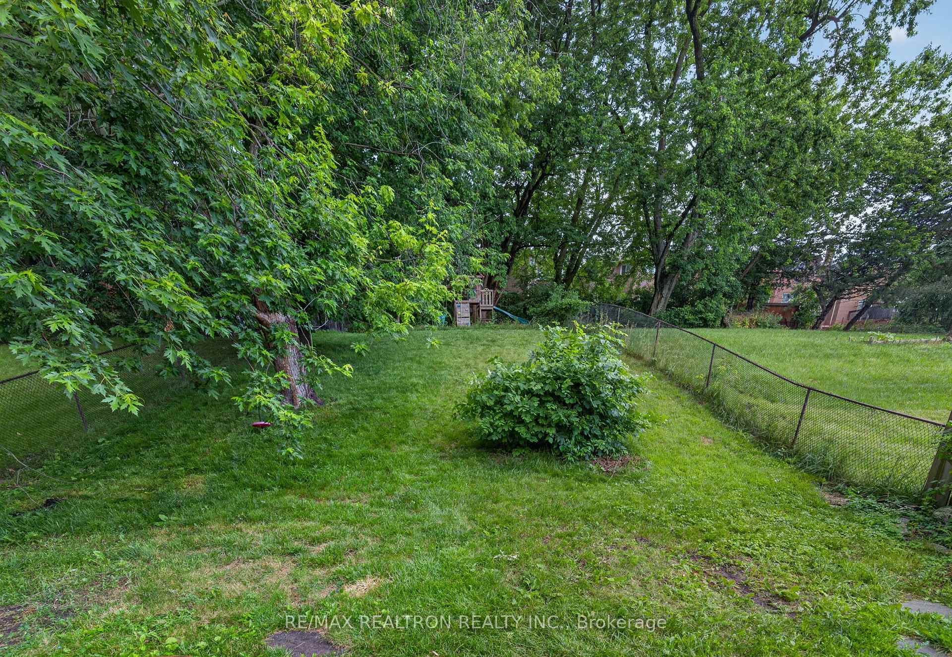 Photo 29 of 49 Meekings Drive, Ajax, Central West — HOMEH