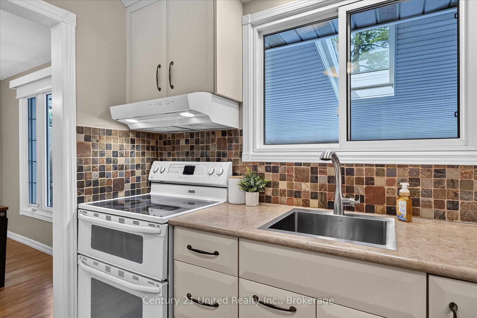 Photo 14 of 83 Nevin Avenue, Peterborough, Otonabee Ward 1 — HOMEH