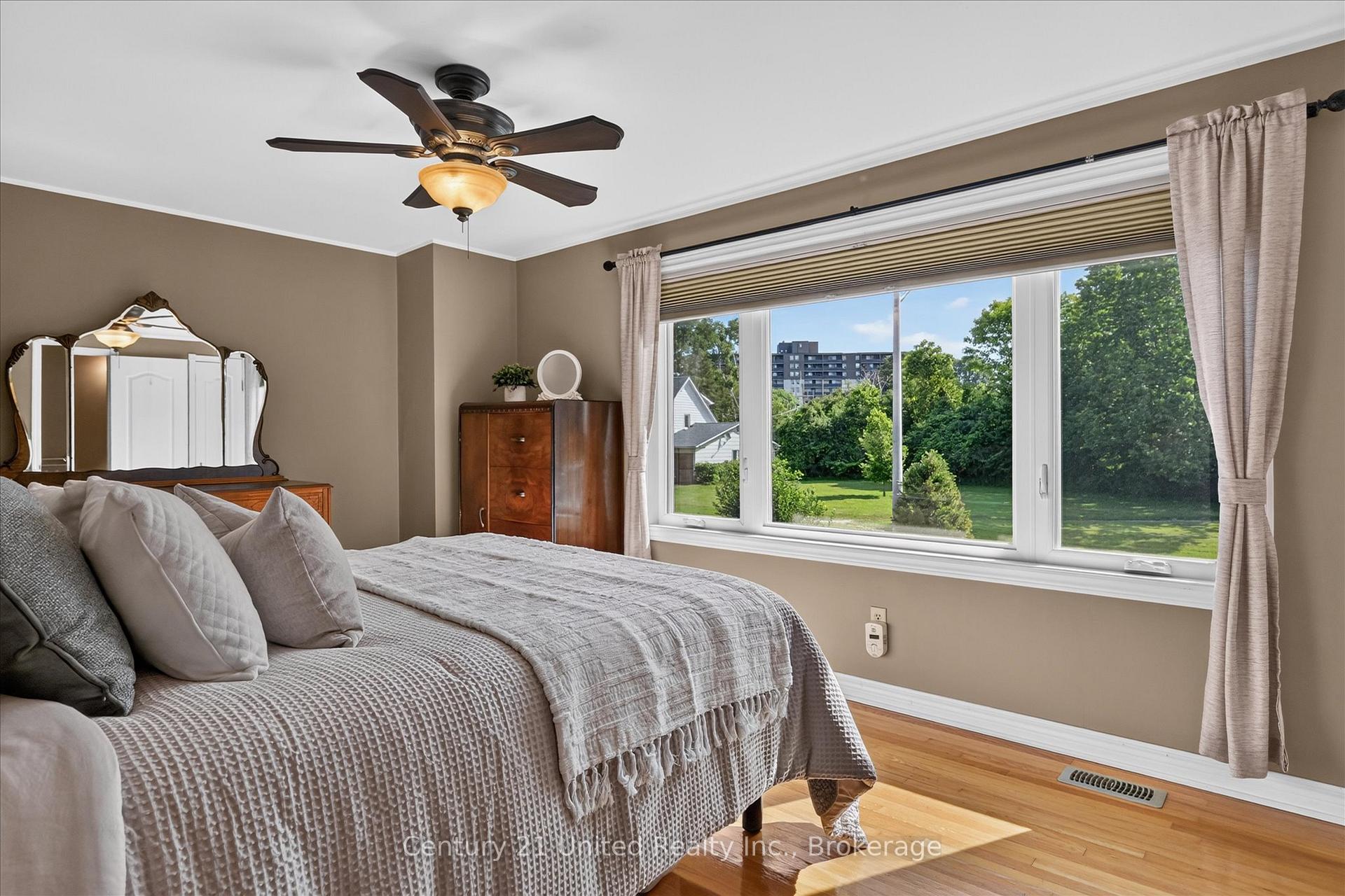 Photo 36 of 83 Nevin Avenue, Peterborough, Otonabee Ward 1 — HOMEH