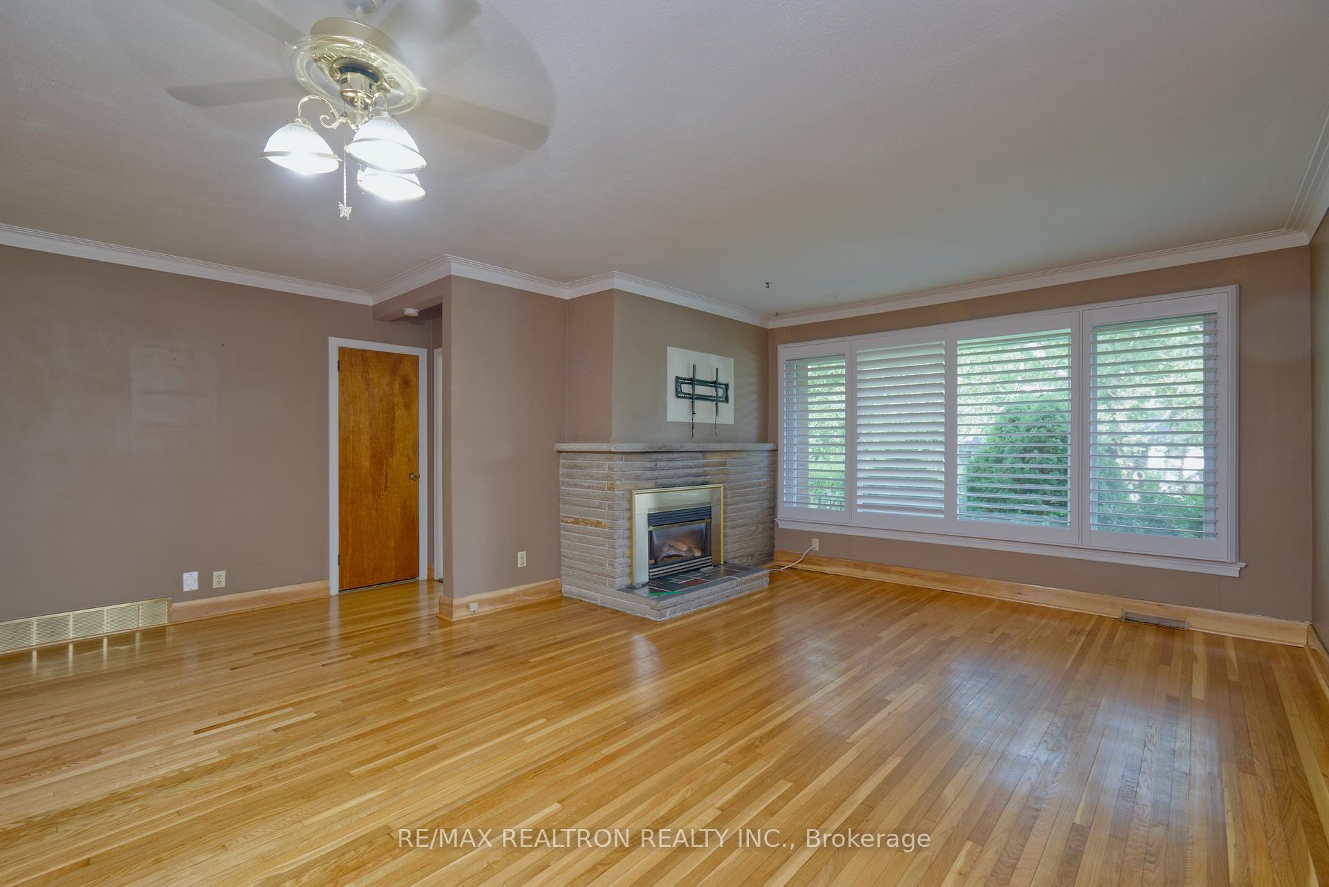 Photo 8 of 250 Meadow Road, Whitby, Blue Grass Meadows — HOMEH