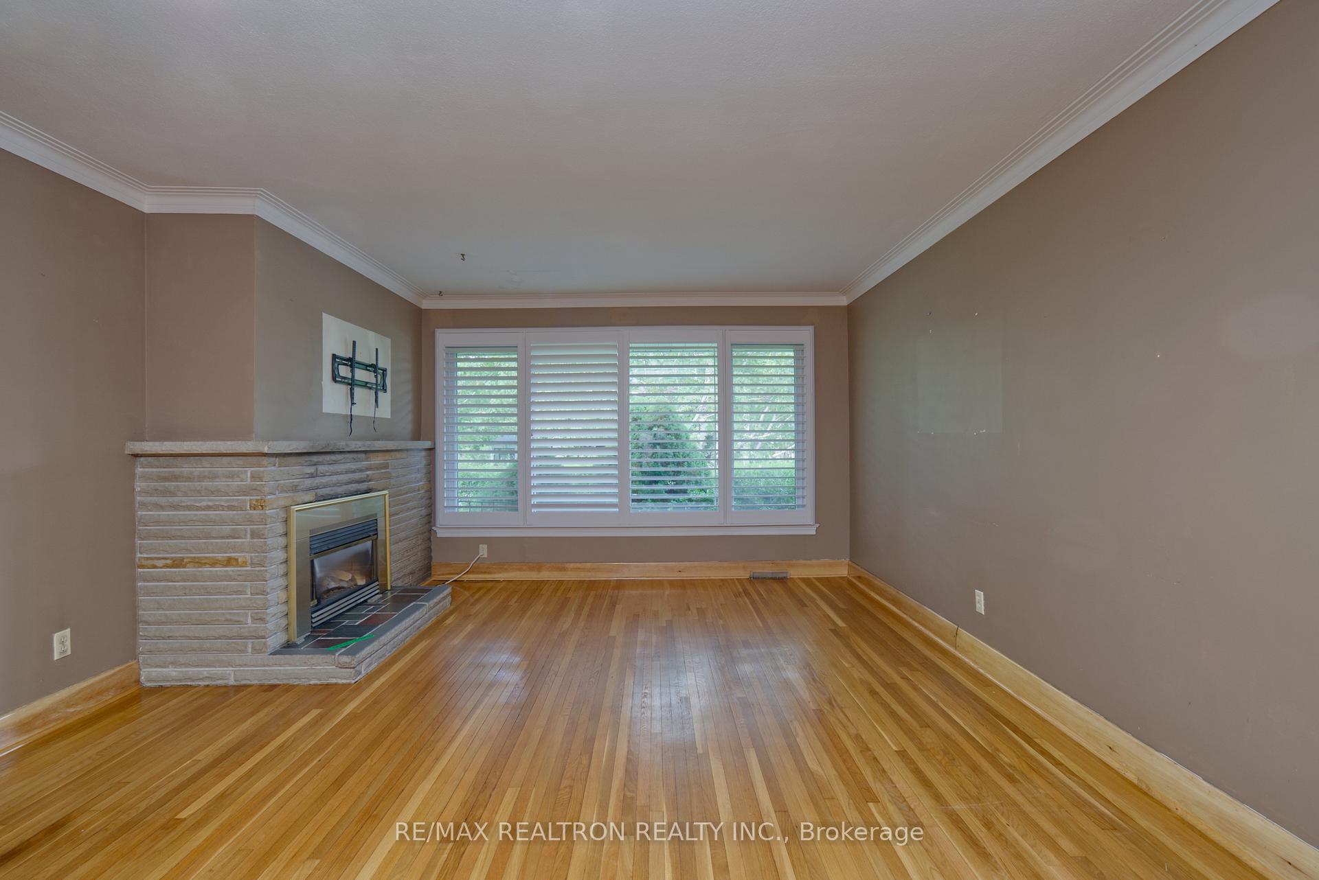 Photo 9 of 250 Meadow Road, Whitby, Blue Grass Meadows — HOMEH