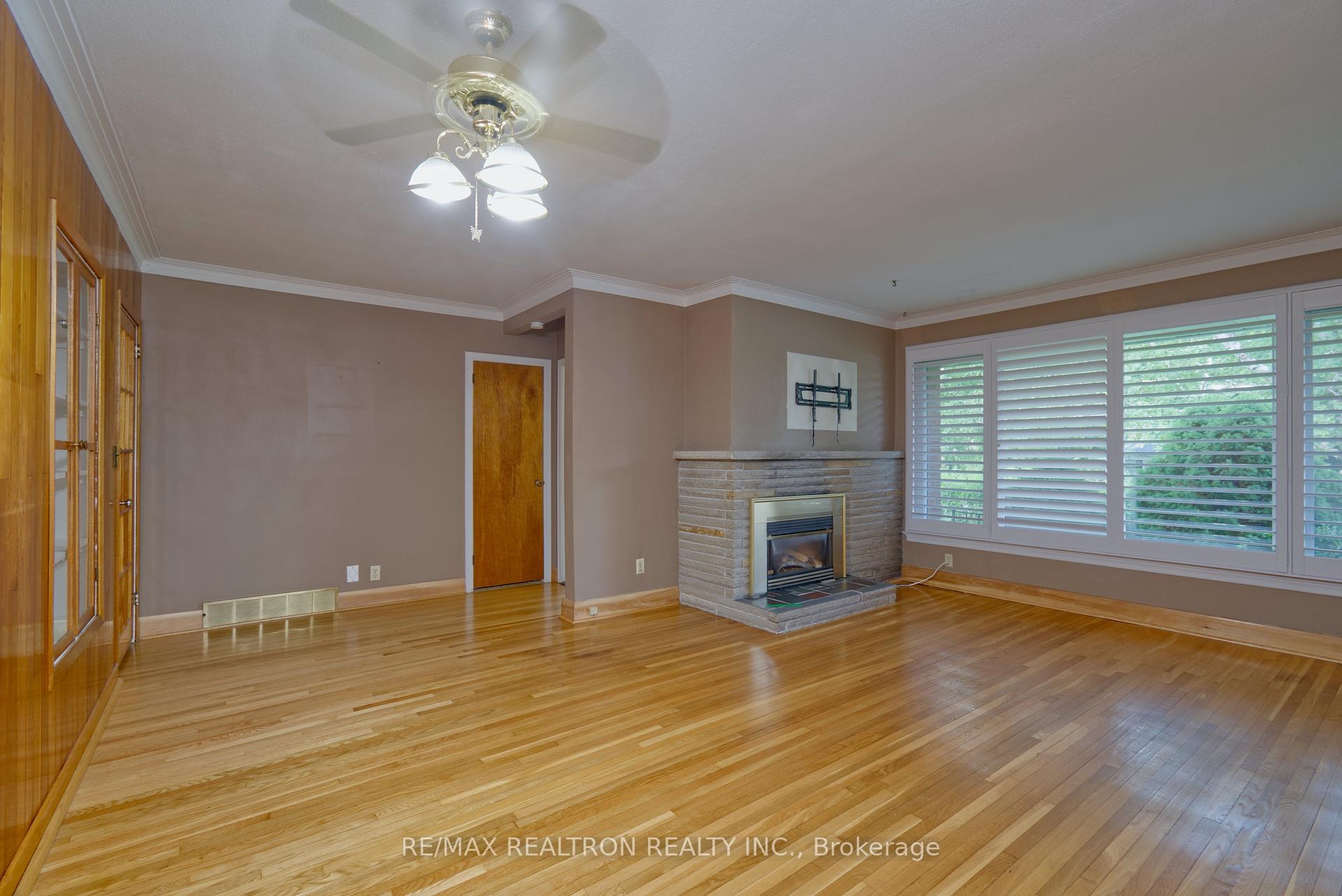 Photo 10 of 250 Meadow Road, Whitby, Blue Grass Meadows — HOMEH