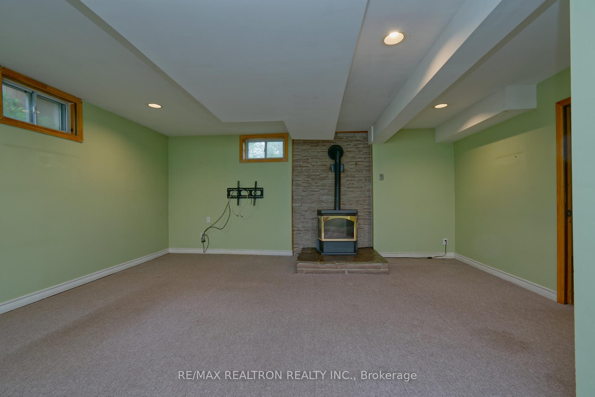 Photo 19 of 250 Meadow Road, Whitby, Blue Grass Meadows — HOMEH