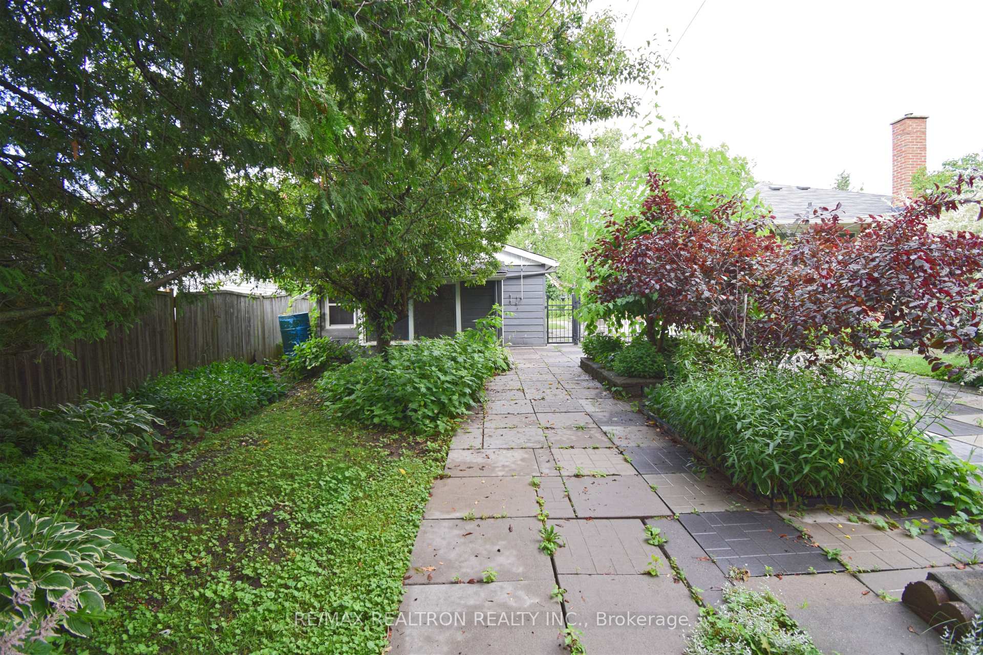 Photo 37 of 250 Meadow Road, Whitby, Blue Grass Meadows — HOMEH