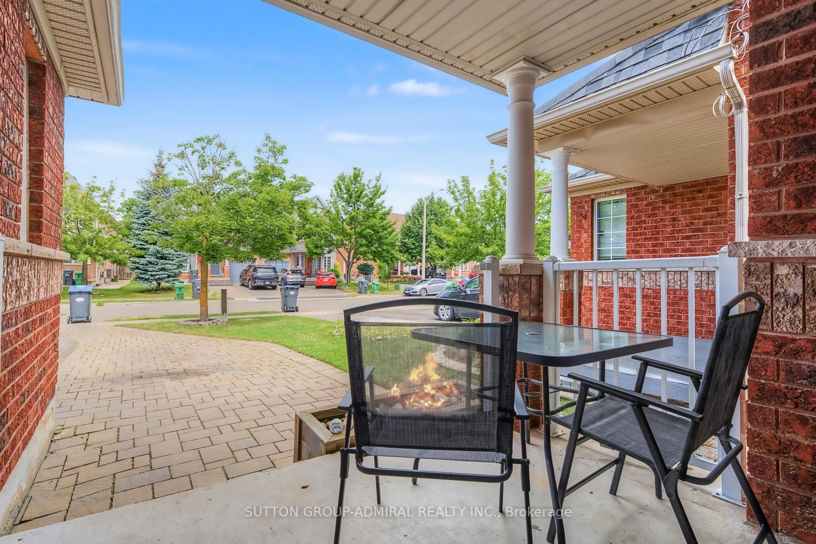 Photo 4 of 70 Winners Circle, Brampton, Northwest Sandalwood Parkway — HOMEH