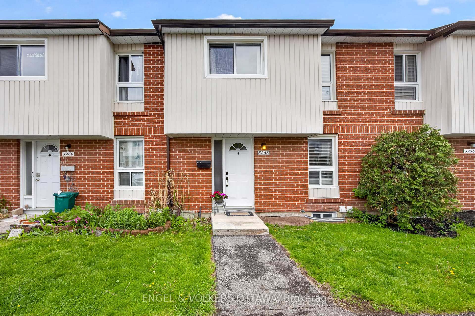 Photo 1 of Unit 60, 3258 Bannon Way, Ottawa, Blossom Park/Kemp Park/Findlay Creek — HOMEH