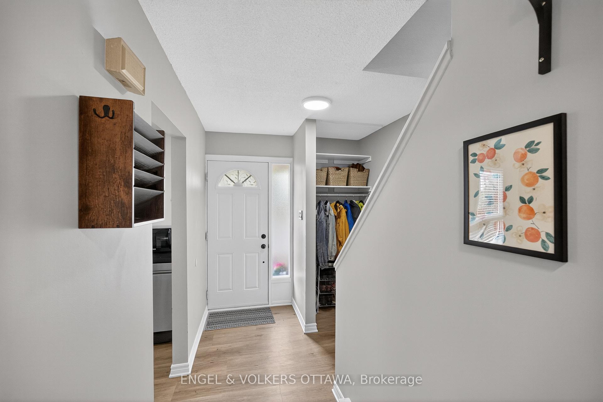 Photo 3 of Unit 60, 3258 Bannon Way, Ottawa, Blossom Park/Kemp Park/Findlay Creek — HOMEH