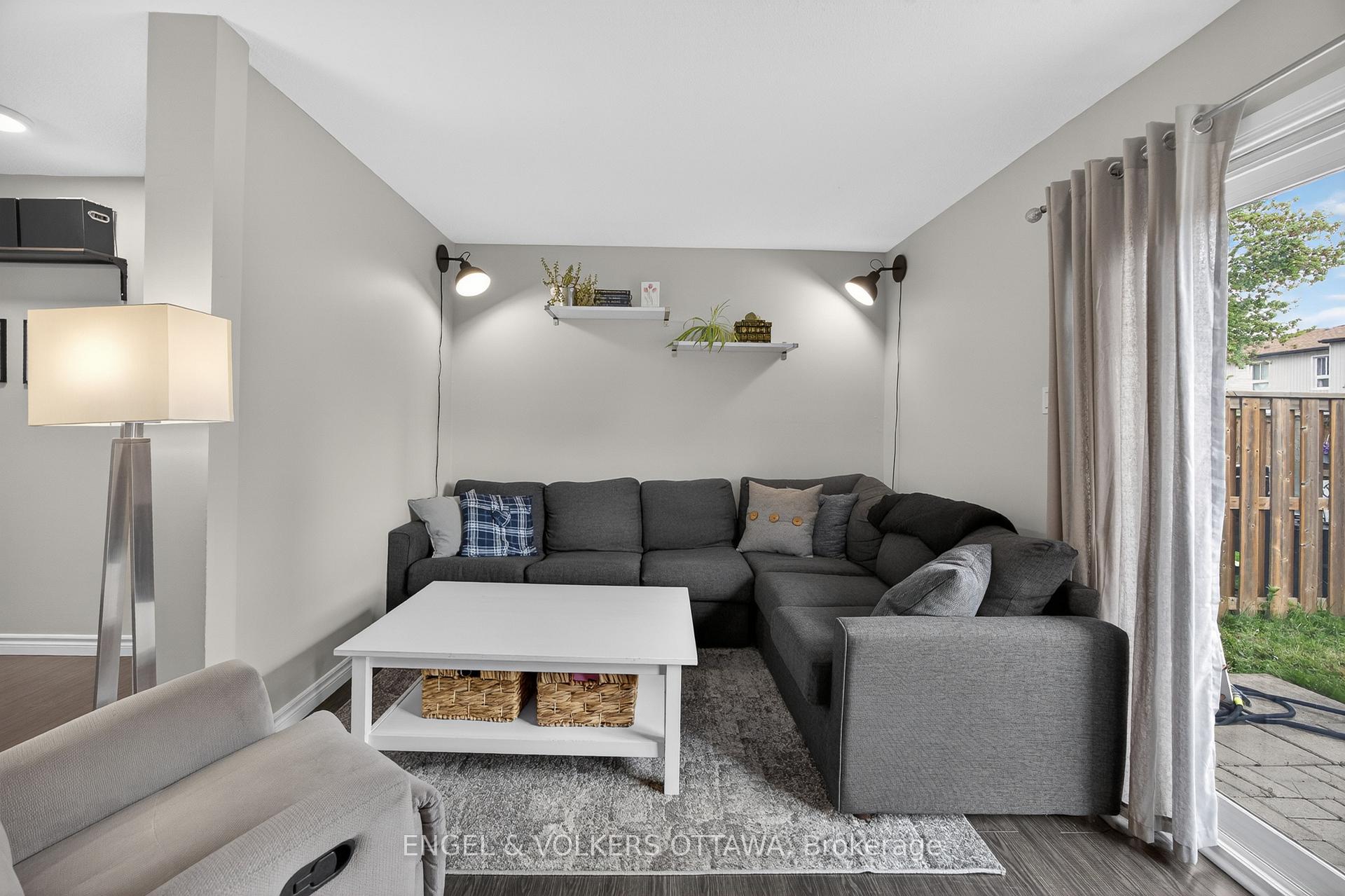 Photo 4 of Unit 60, 3258 Bannon Way, Ottawa, Blossom Park/Kemp Park/Findlay Creek — HOMEH