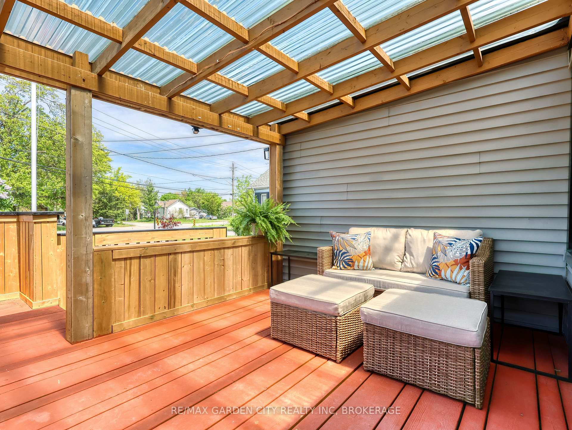 Photo 4 of 84 Lincoln Avenue, St. Catharines, Oakdale — HOMEH