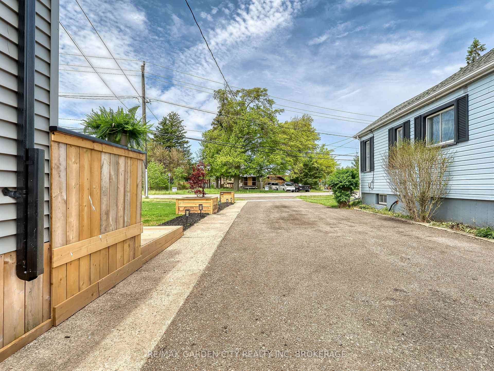 Photo 26 of 84 Lincoln Avenue, St. Catharines, Oakdale — HOMEH