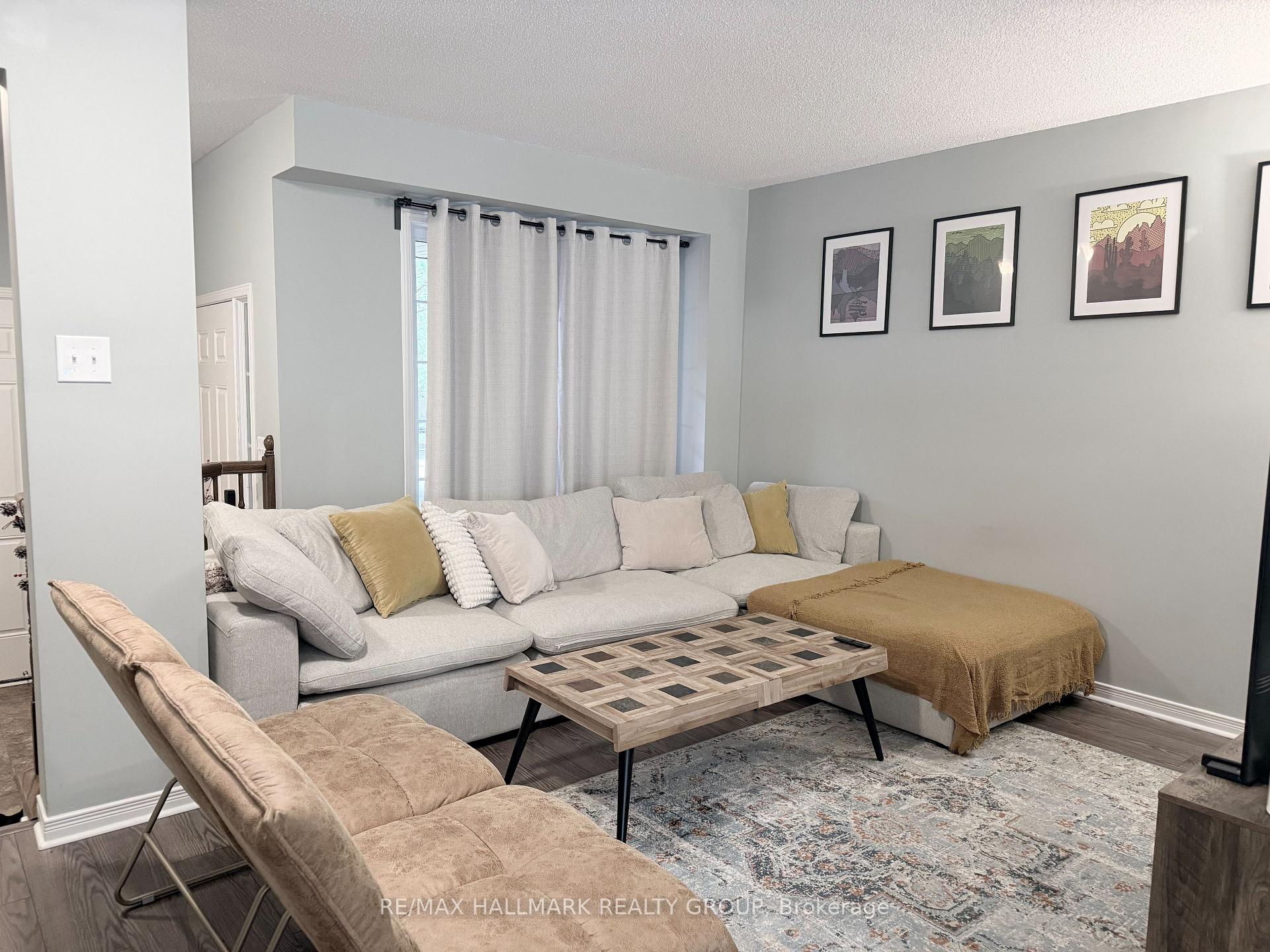 Photo 9 of 304 Applecross Crescent, Ottawa, Kanata - Morgan's Grant/South March — HOMEH