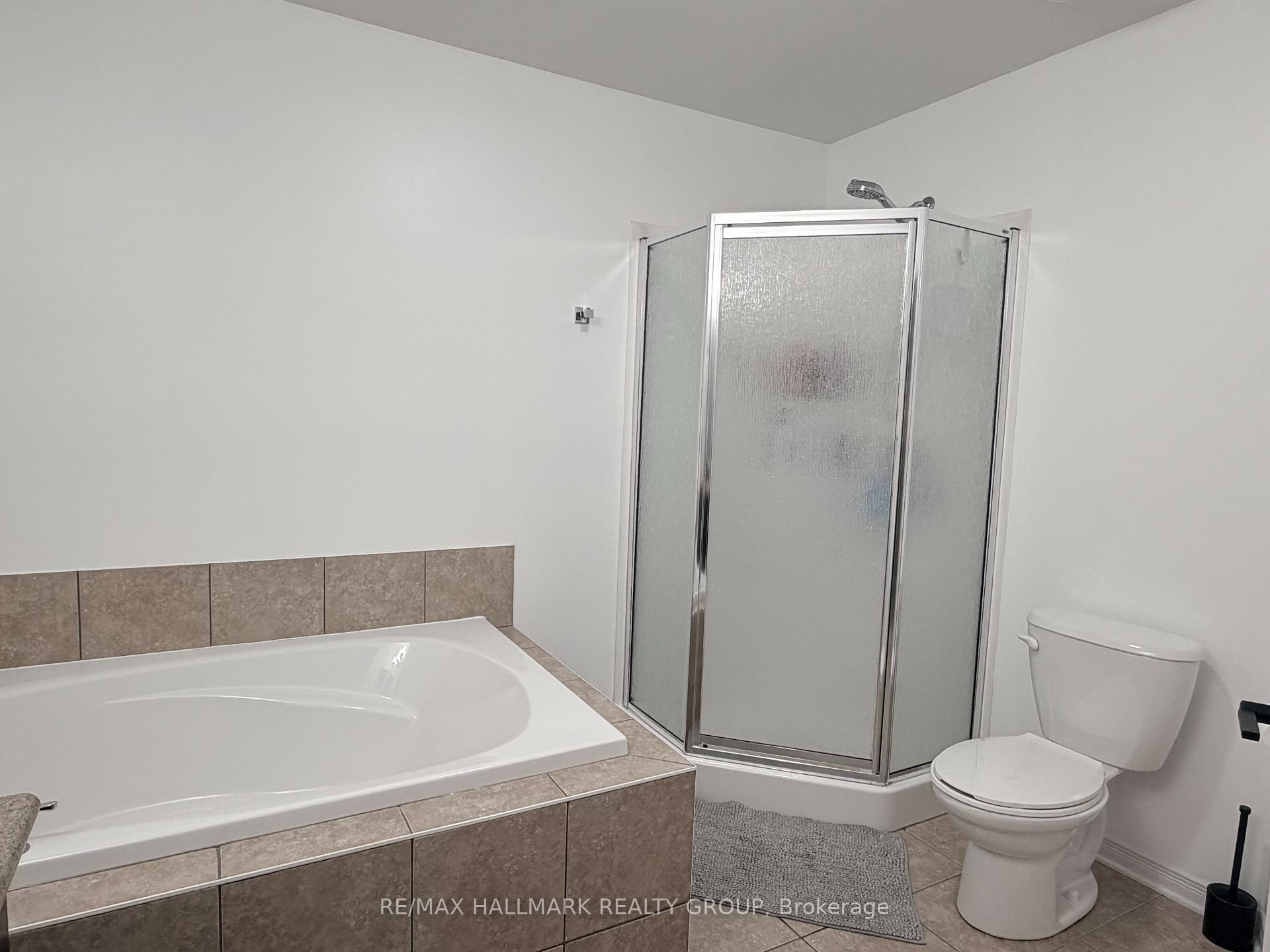 Photo 18 of 304 Applecross Crescent, Ottawa, Kanata - Morgan's Grant/South March — HOMEH