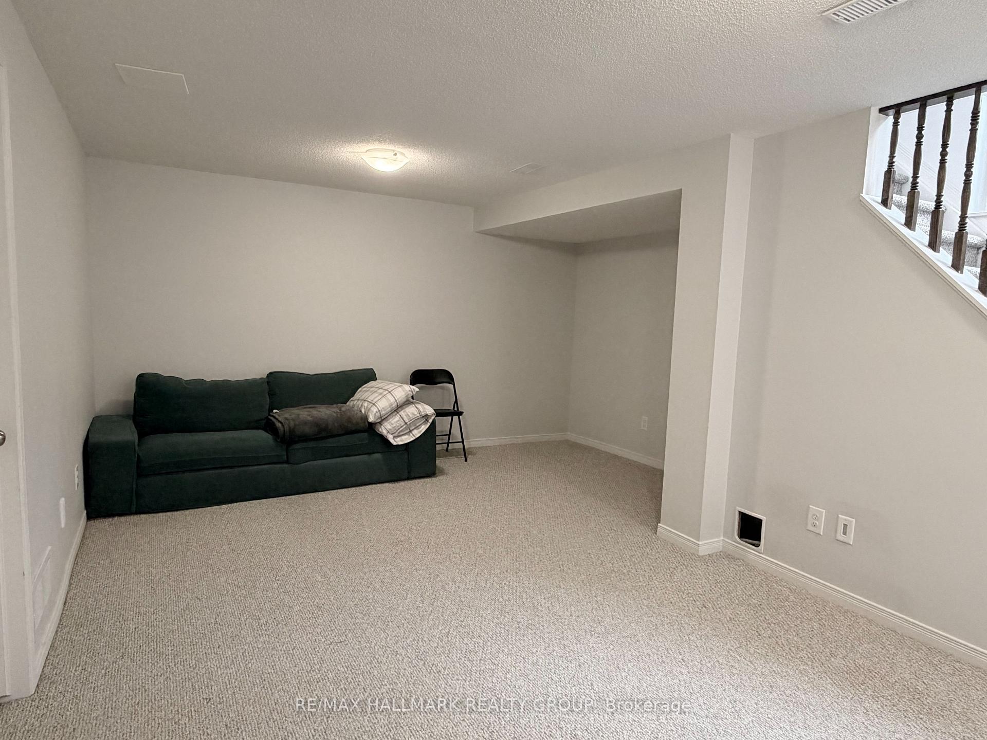 Photo 23 of 304 Applecross Crescent, Ottawa, Kanata - Morgan's Grant/South March — HOMEH