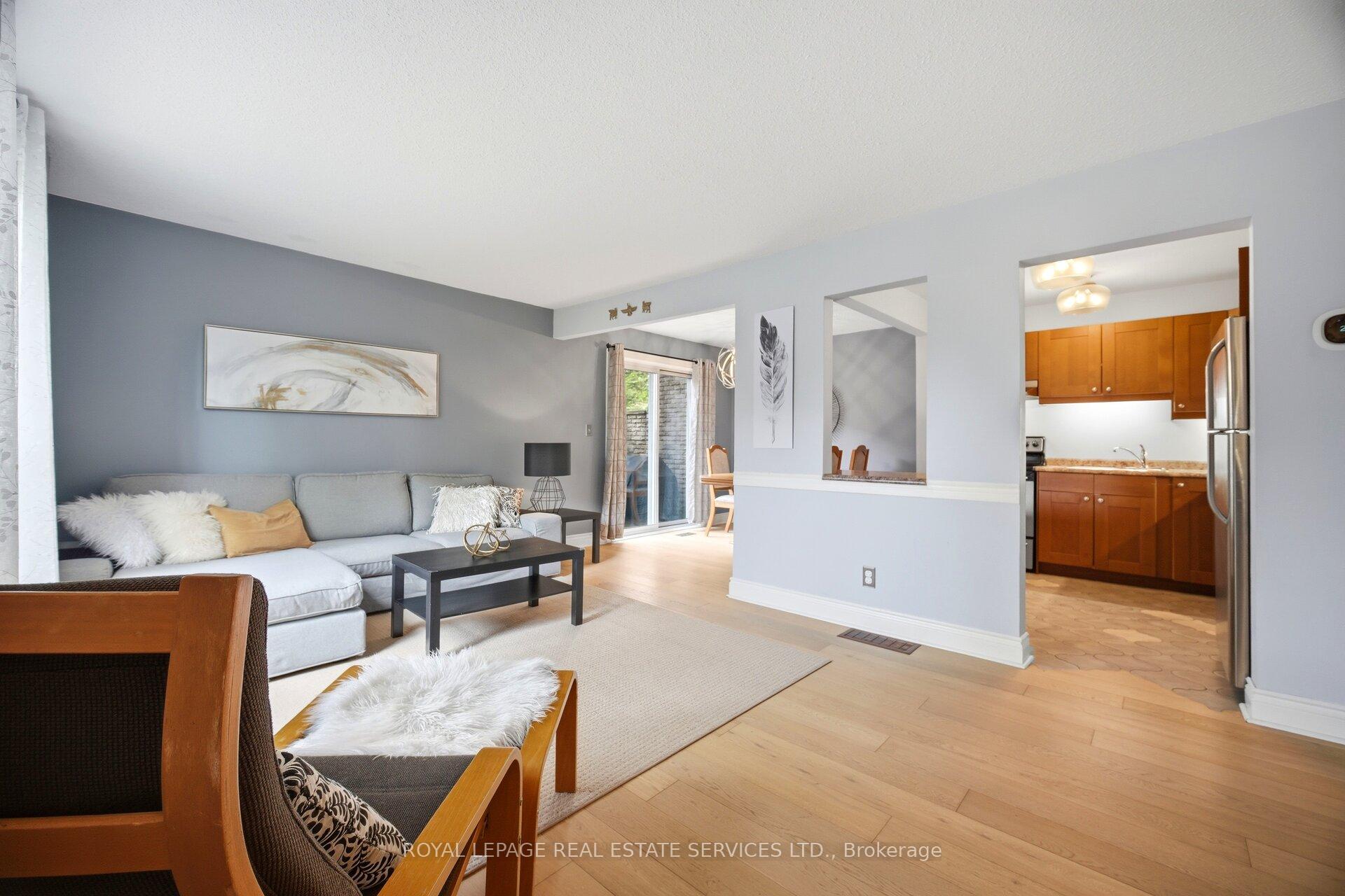Photo 5 of Unit 3, 649 Francis Road, Burlington, LaSalle — HOMEH