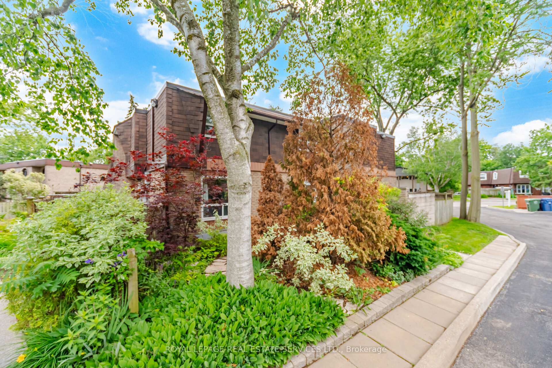 Photo 26 of Unit 3, 649 Francis Road, Burlington, LaSalle — HOMEH