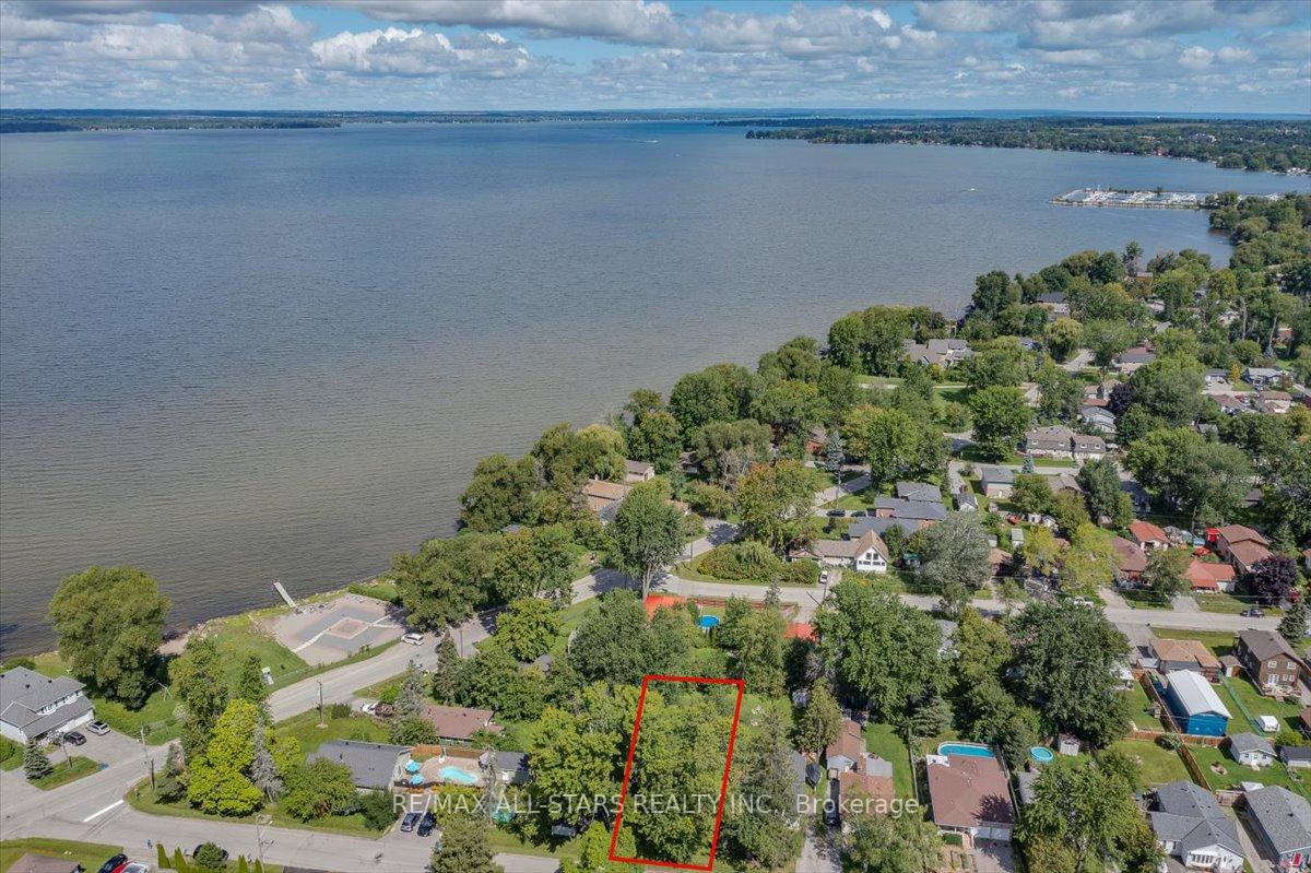 Photo 12 of 288 Woodycrest Avenue, Georgina, Keswick South — HOMEH