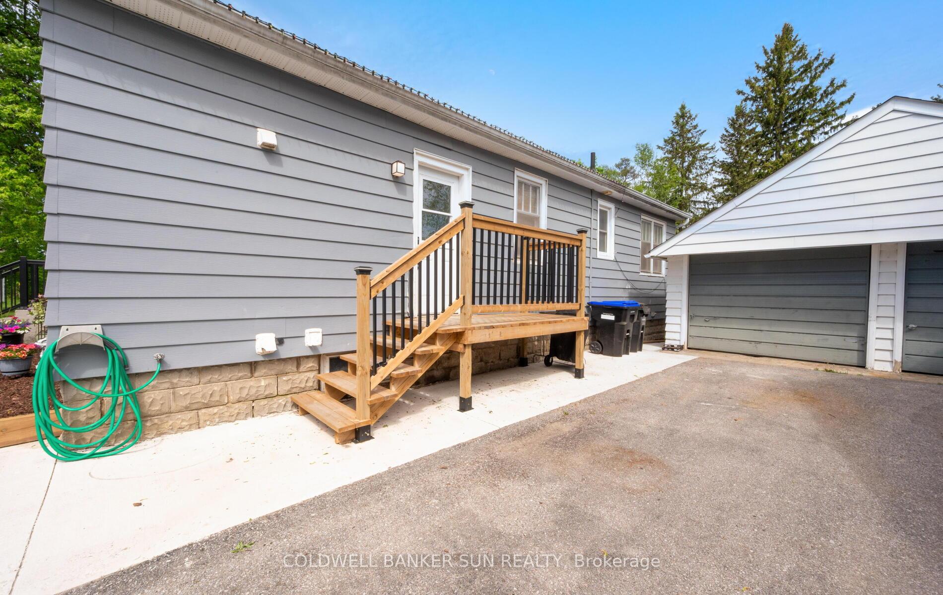 Photo 2 of Unit Bsmt, 20 Maple Lane, New Tecumseth, Alliston — HOMEH