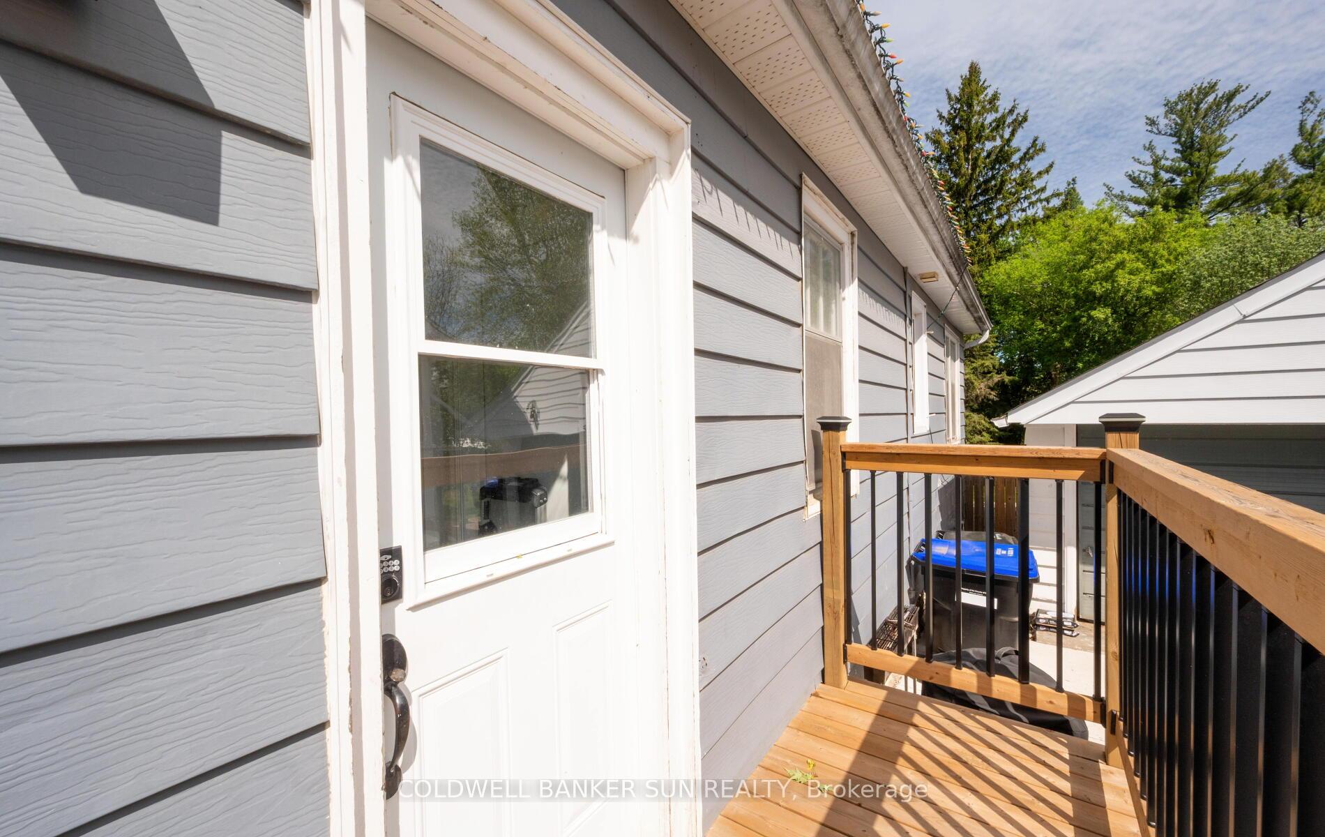 Photo 3 of Unit Bsmt, 20 Maple Lane, New Tecumseth, Alliston — HOMEH