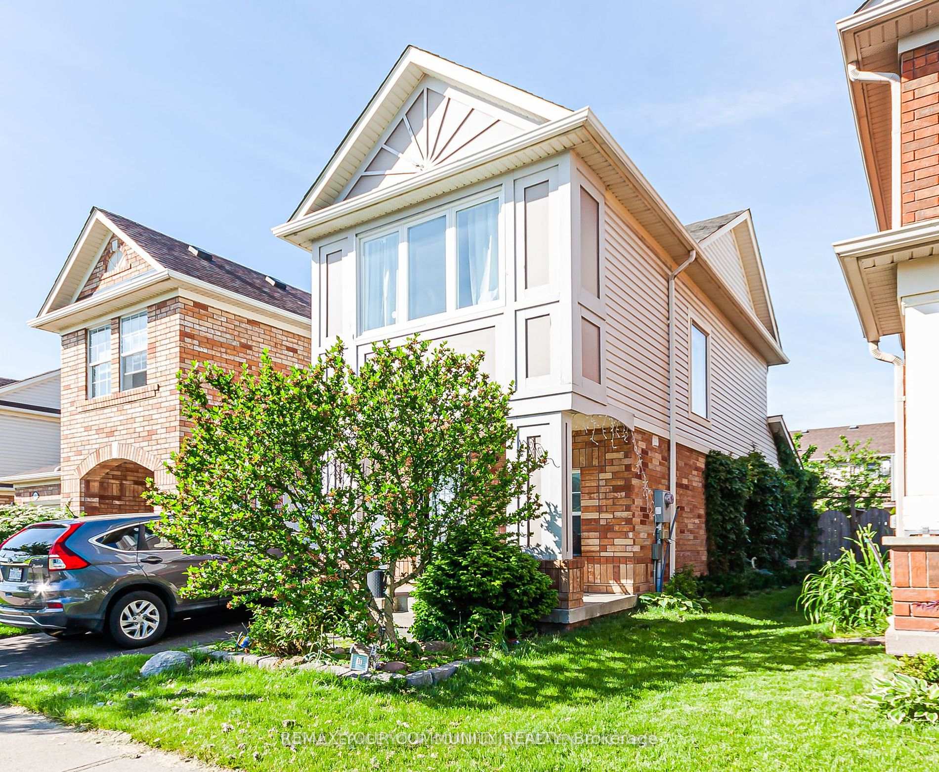 Photo 23 of 688 Hamilton Crescent, Milton, Beaty — HOMEH
