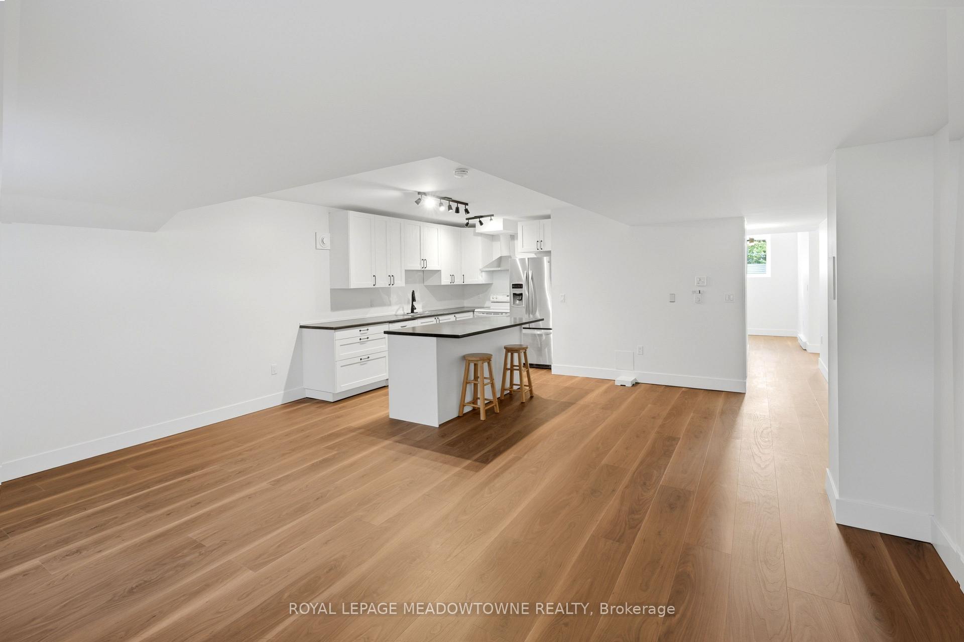 Front of Unit Basement, 2718 Bovaird Drive W