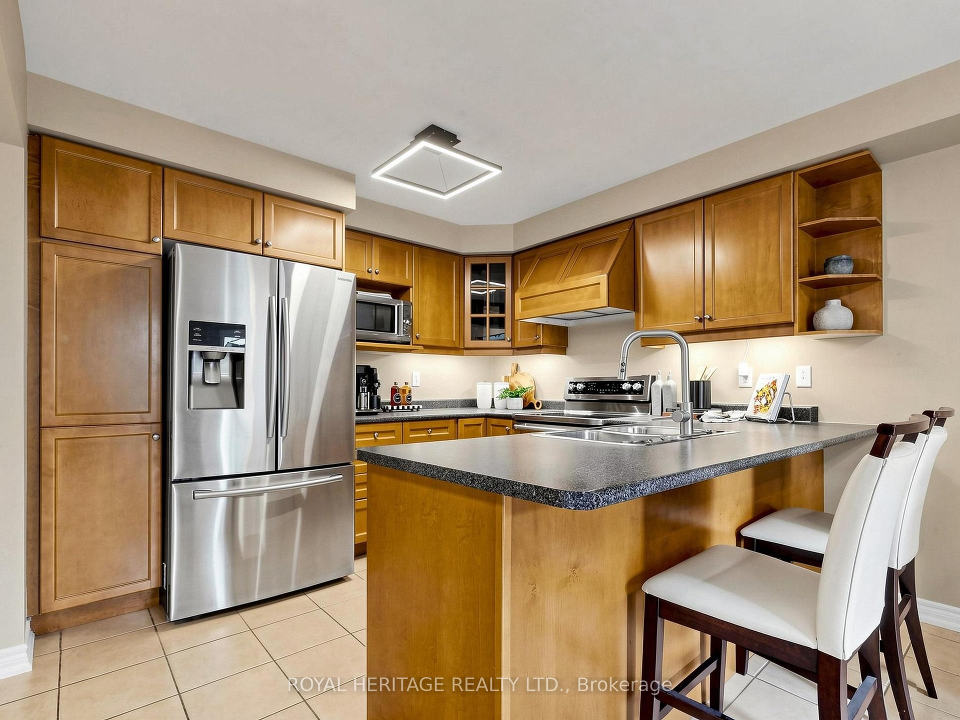 Photo 14 of 1 Wakem Court, Whitby, Williamsburg — HOMEH