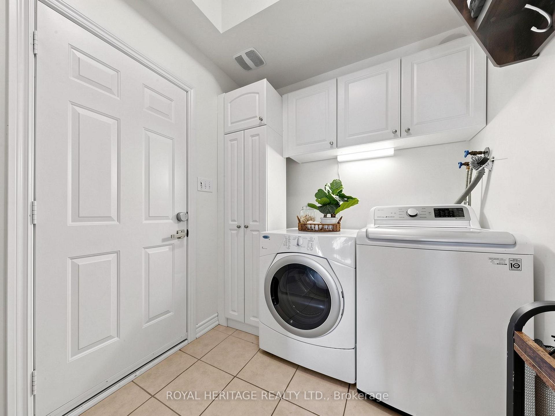 Photo 18 of 1 Wakem Court, Whitby, Williamsburg — HOMEH