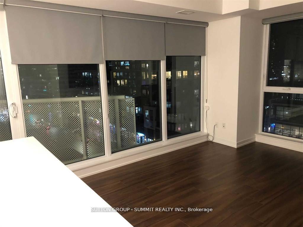 Photo 5 of Unit 910, 4065 Confederation Parkway, Mississauga, City Centre — HOMEH
