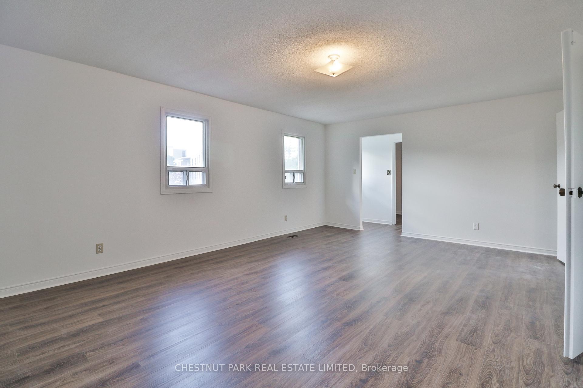 Photo 21 of 18 Dervock Crescent, North York, Bayview Village — HOMEH