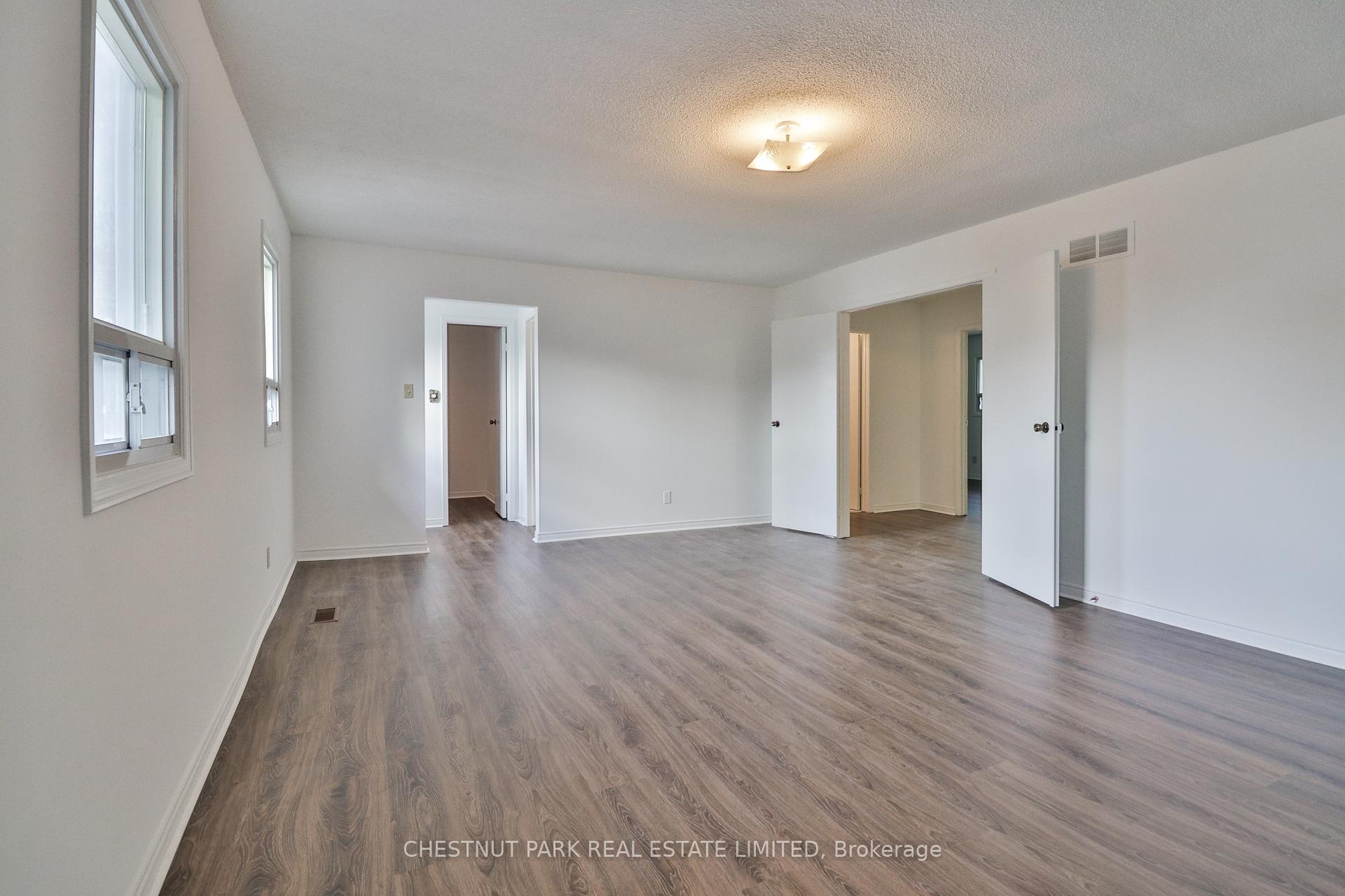 Photo 22 of 18 Dervock Crescent, North York, Bayview Village — HOMEH