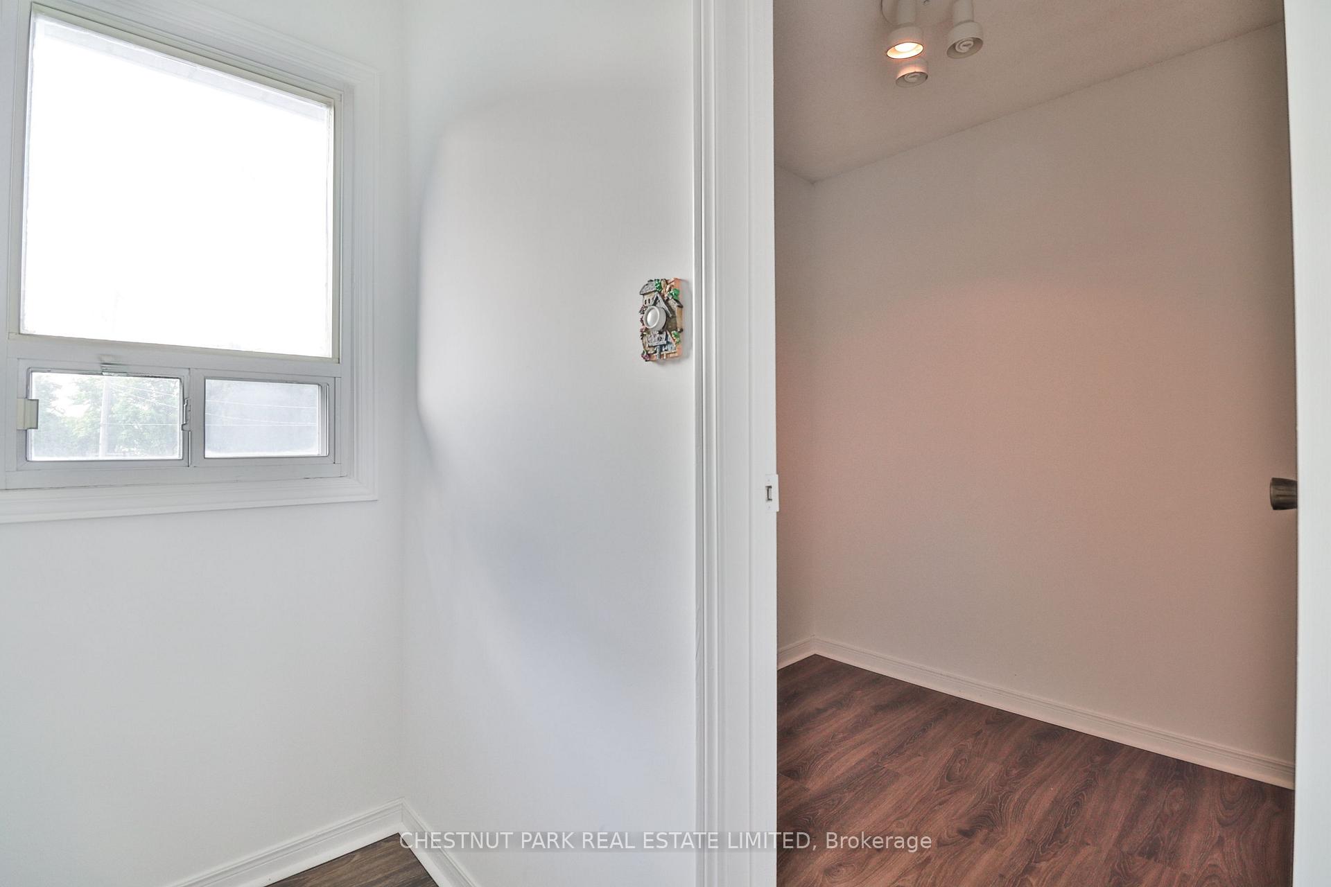 Photo 24 of 18 Dervock Crescent, North York, Bayview Village — HOMEH
