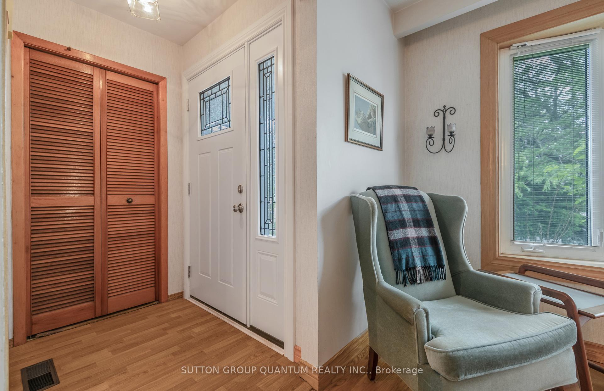 Photo 5 of 754 Eaglemount Crescent, Mississauga, Erindale — HOMEH