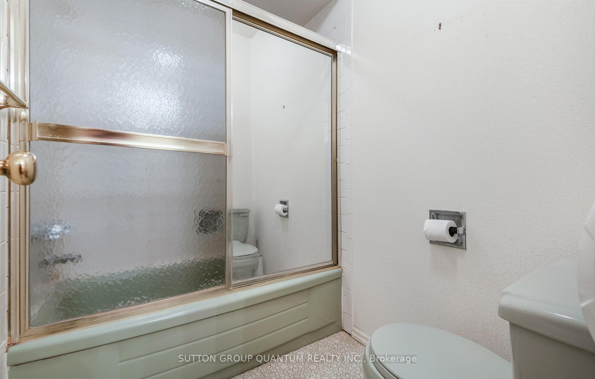 Photo 30 of 754 Eaglemount Crescent, Mississauga, Erindale — HOMEH