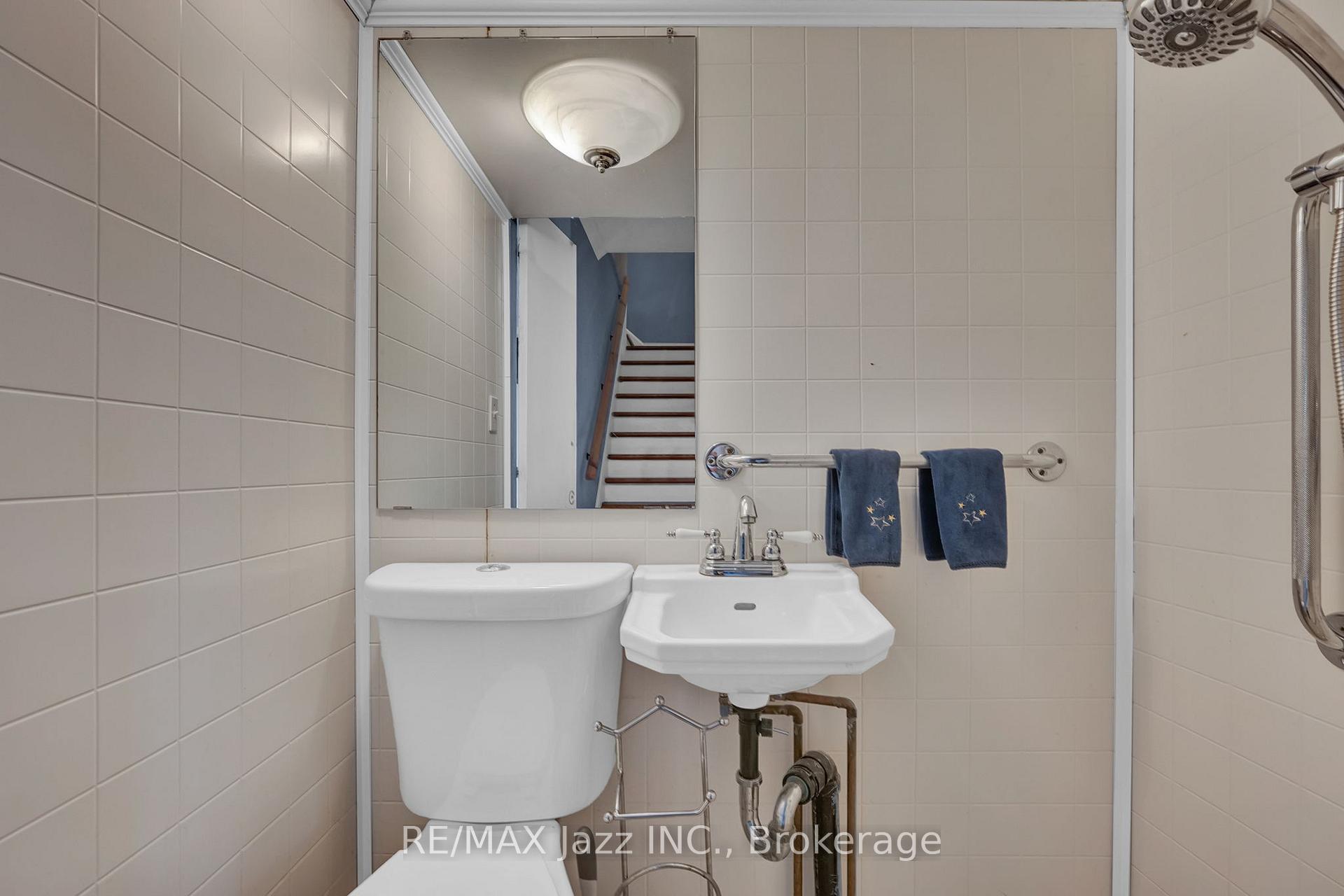 Photo 7 of 636 Carnegie Avenue, Oshawa, O'Neill — HOMEH