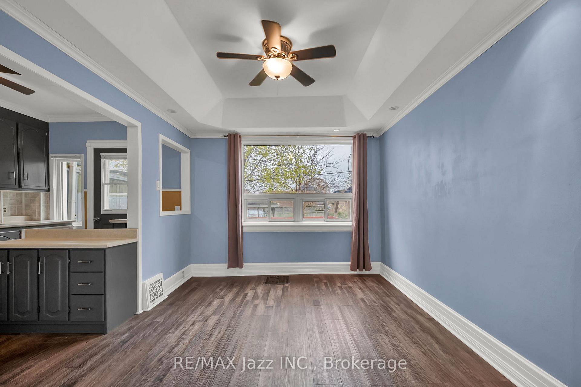 Photo 8 of 636 Carnegie Avenue, Oshawa, O'Neill — HOMEH