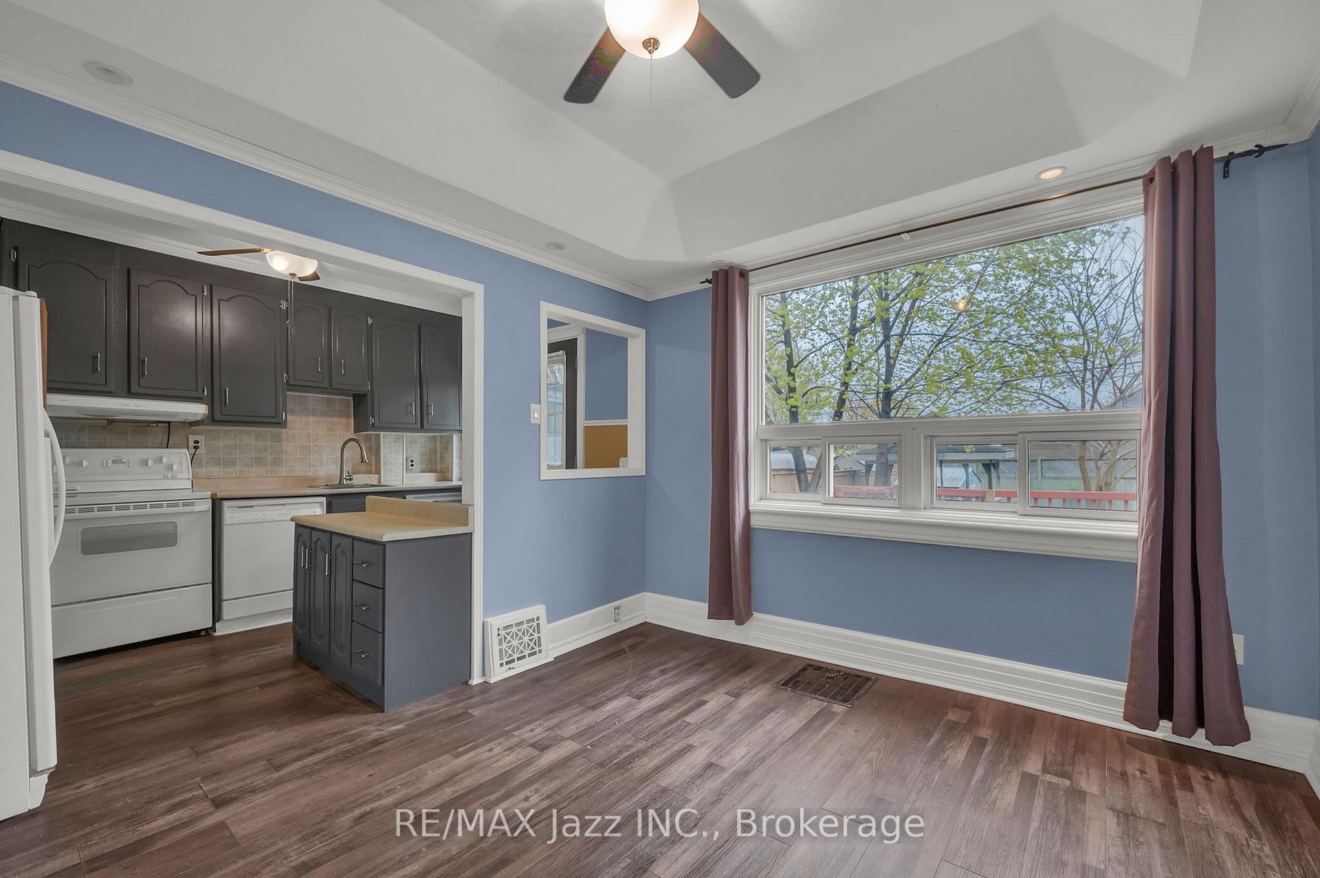 Photo 10 of 636 Carnegie Avenue, Oshawa, O'Neill — HOMEH