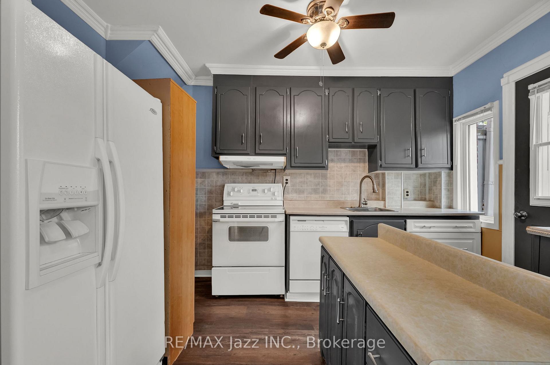 Photo 12 of 636 Carnegie Avenue, Oshawa, O'Neill — HOMEH