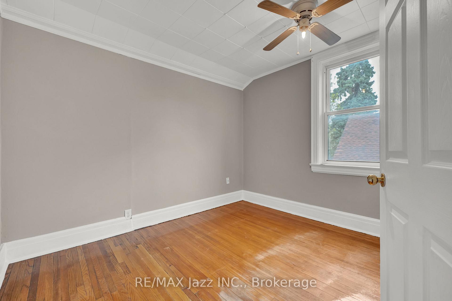 Photo 16 of 636 Carnegie Avenue, Oshawa, O'Neill — HOMEH
