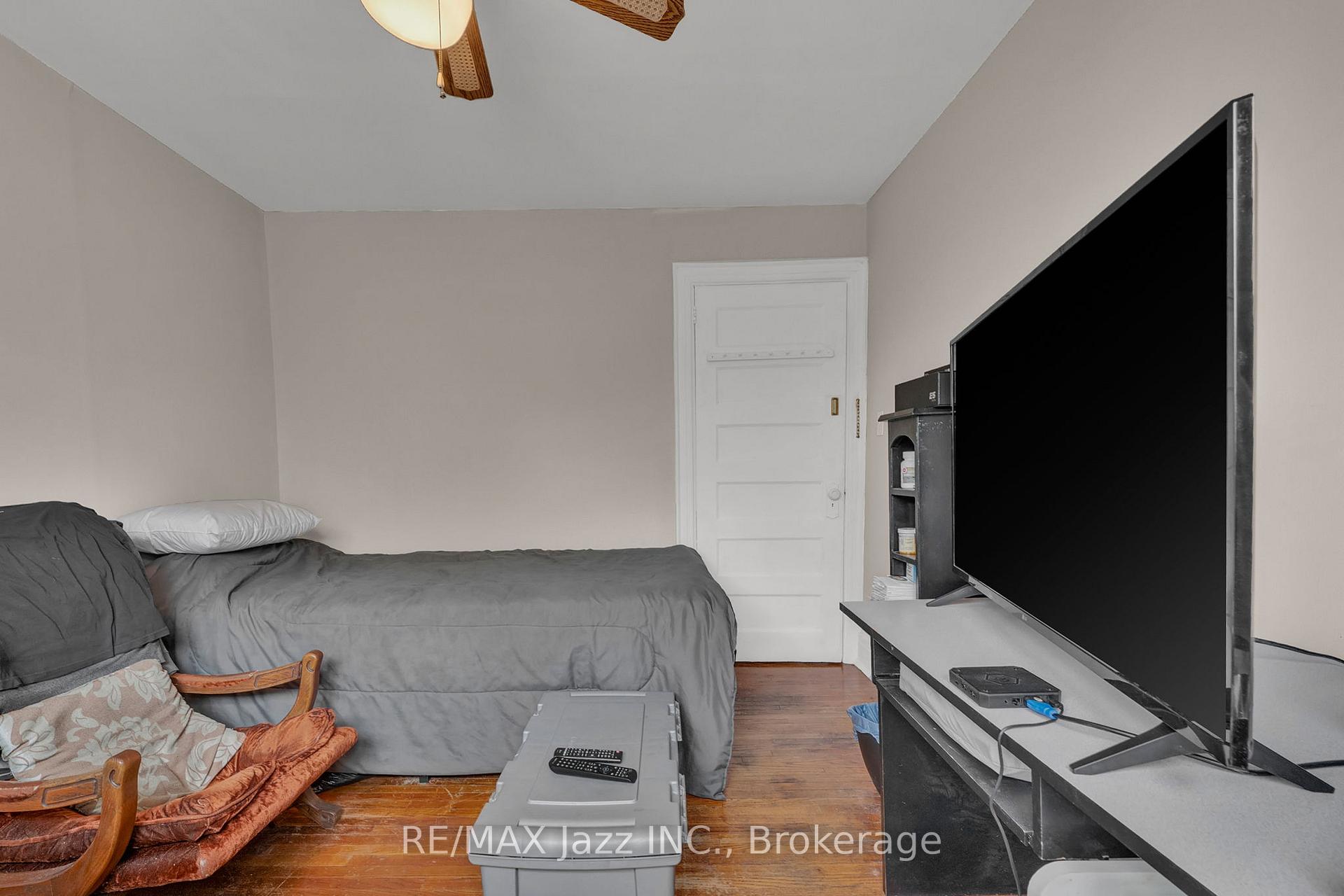 Photo 21 of 636 Carnegie Avenue, Oshawa, O'Neill — HOMEH