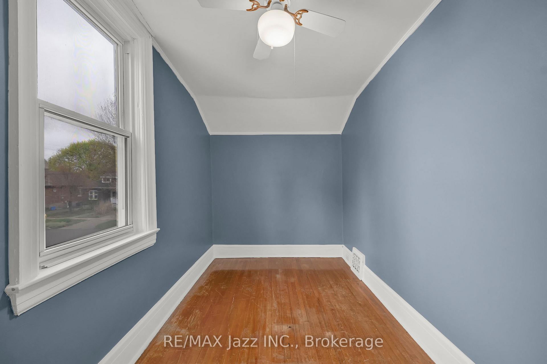 Photo 24 of 636 Carnegie Avenue, Oshawa, O'Neill — HOMEH